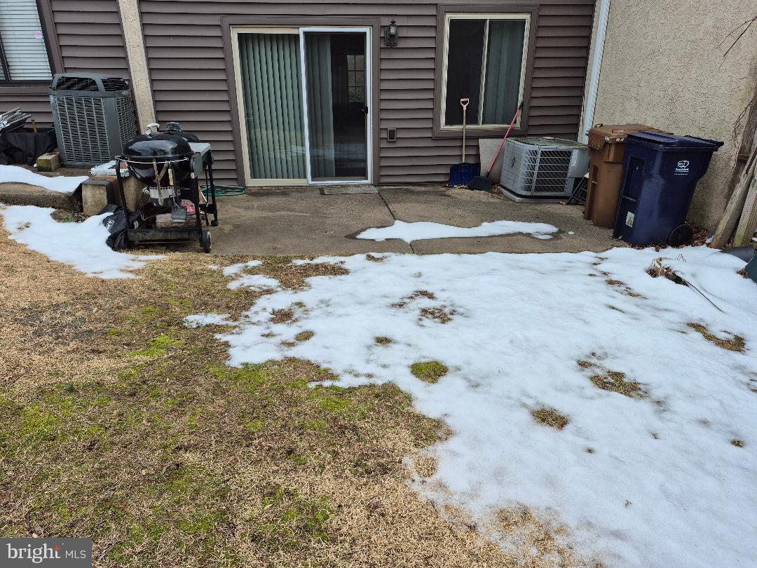 401 WOODSIDE CIRCLE