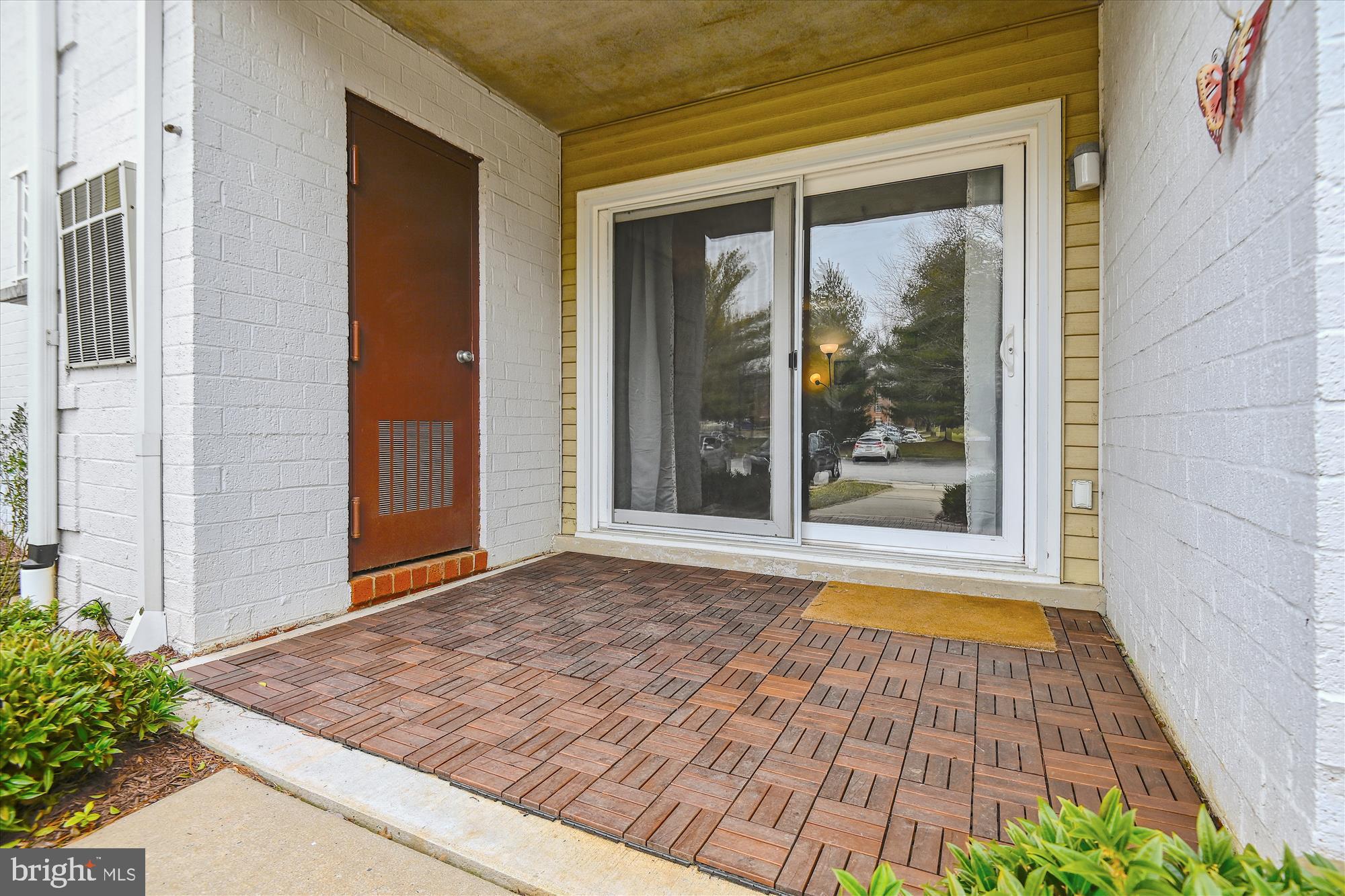 STAPLETON COURT GARDEN - Residential
