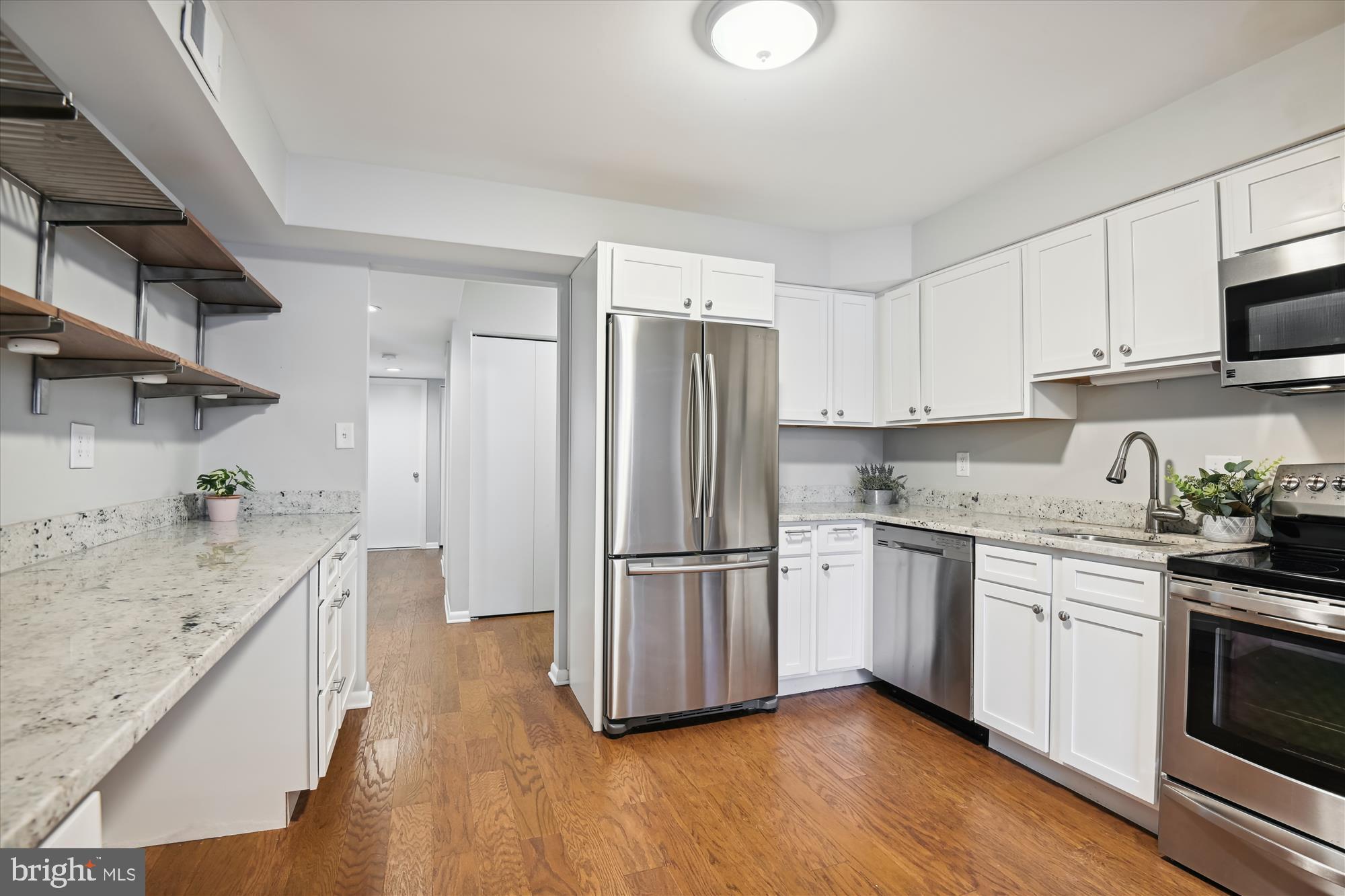 STAPLETON COURT GARDEN - Residential