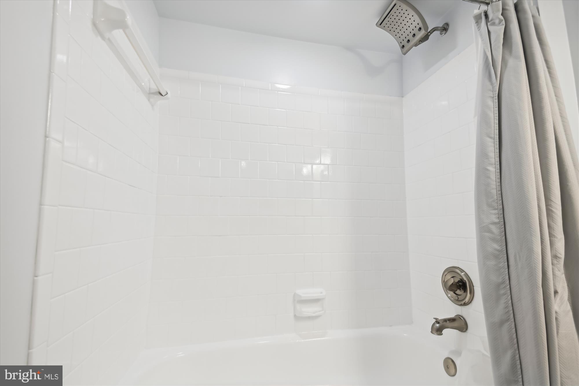 STAPLETON COURT GARDEN - Residential