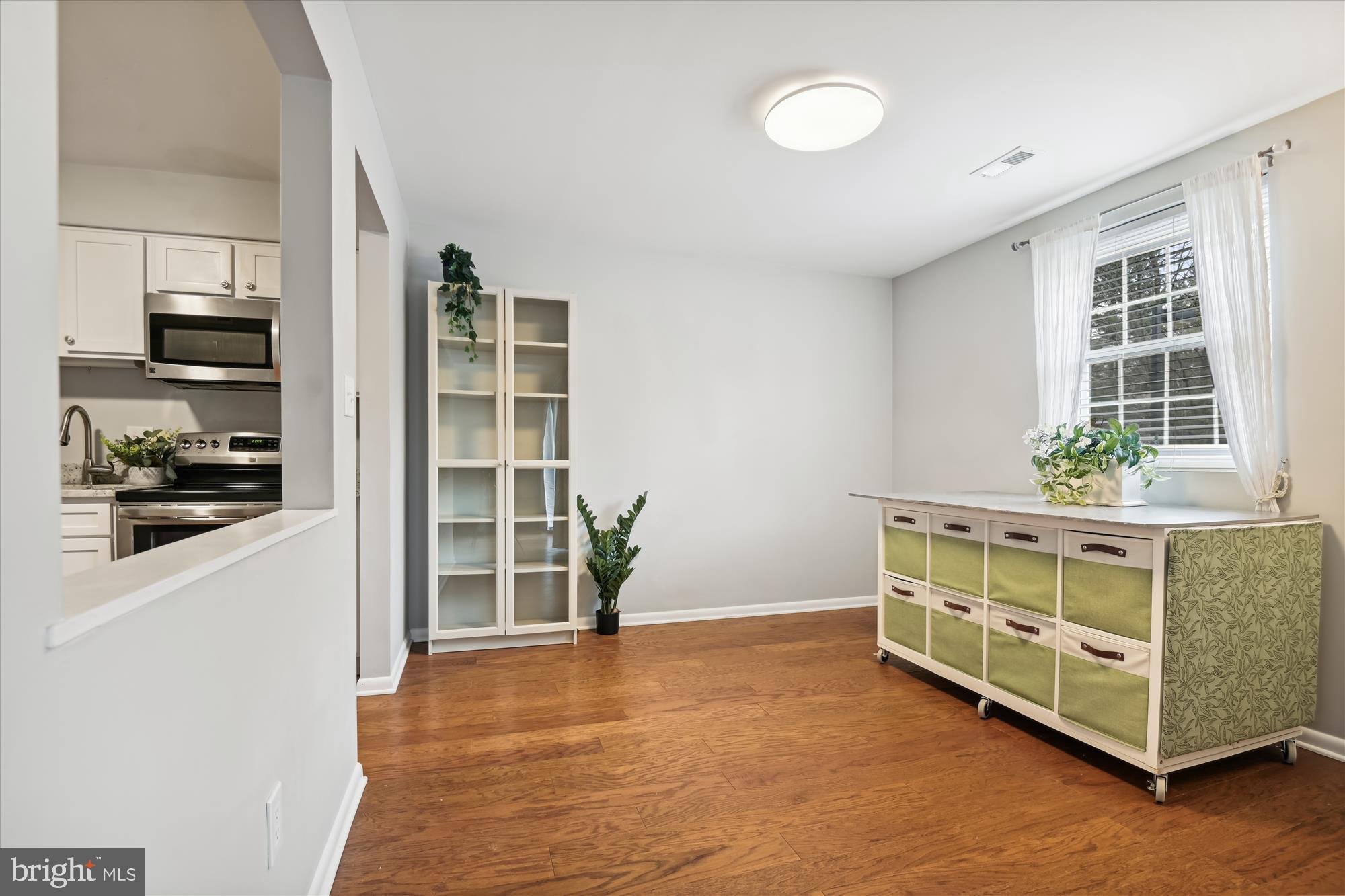 STAPLETON COURT GARDEN - Residential