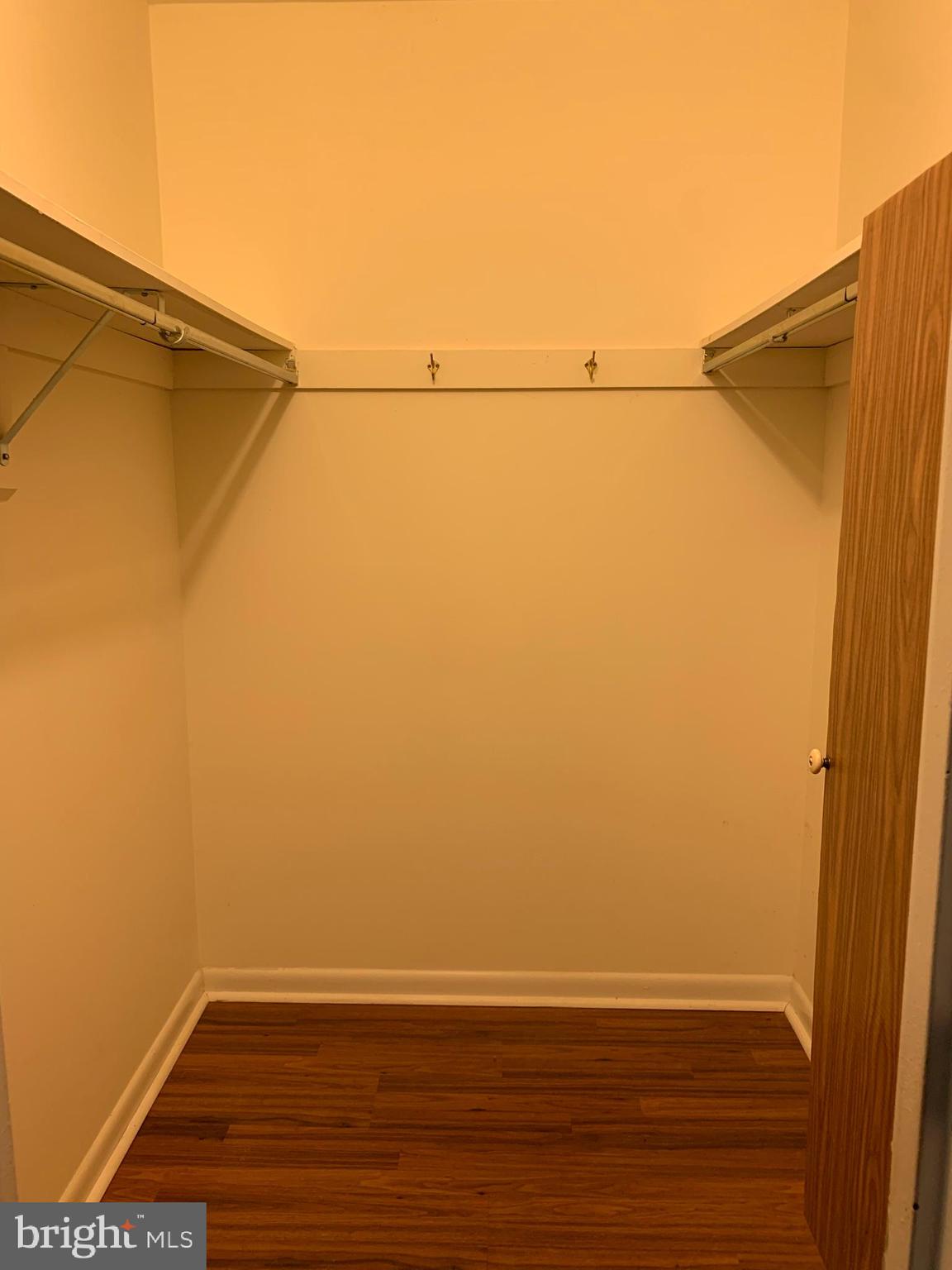 CAMELBACK VILLAGE - Residential