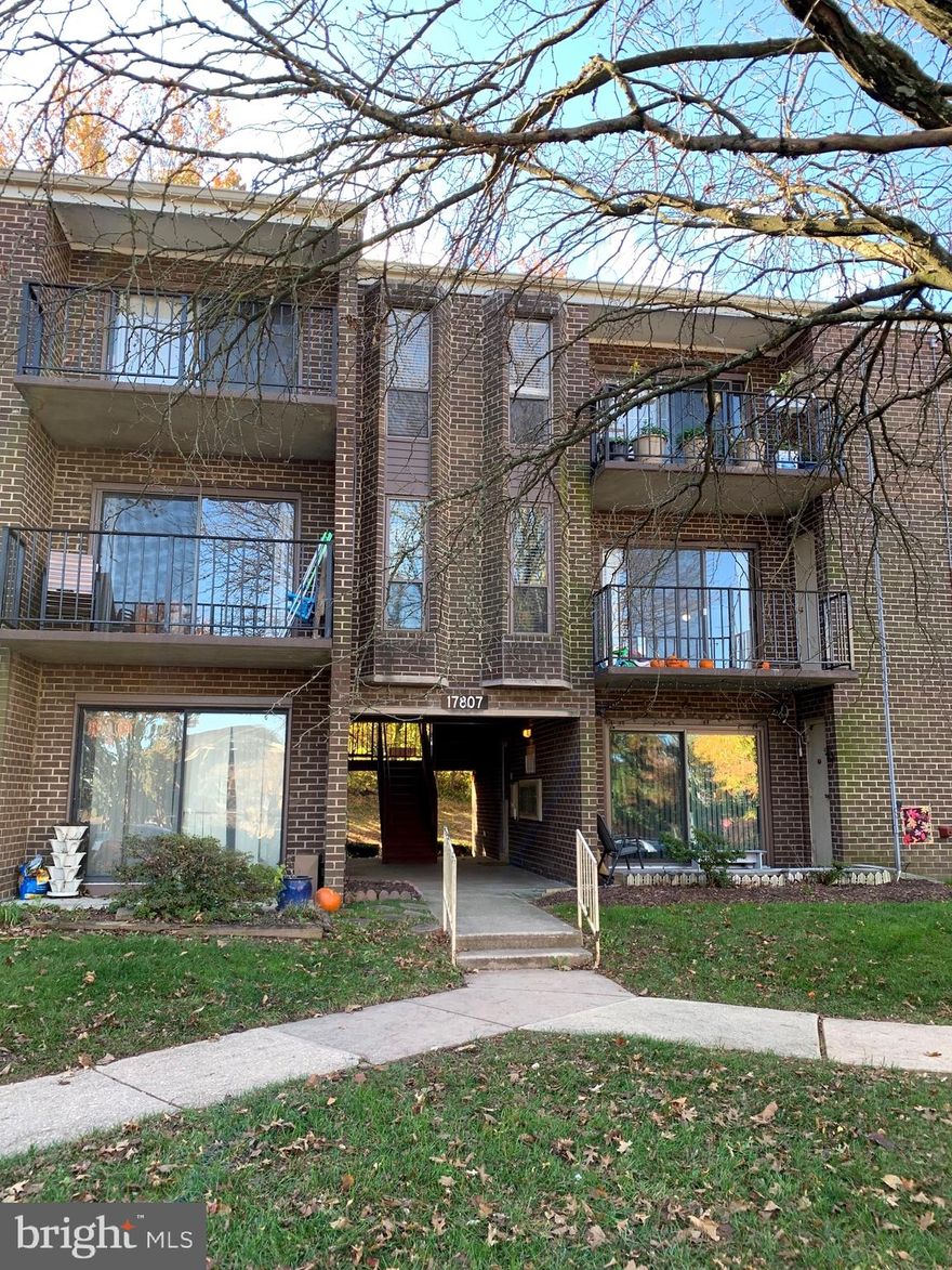 Welcome home to this cozy 1 bedroom, 1 bathroom condo right in the heart of Olney. This Condo offers a fabulous walk out patio with rare privacy. Two reserved parking spaces with plenty of additional parking available. Property is in walking distance to shops in Olney.