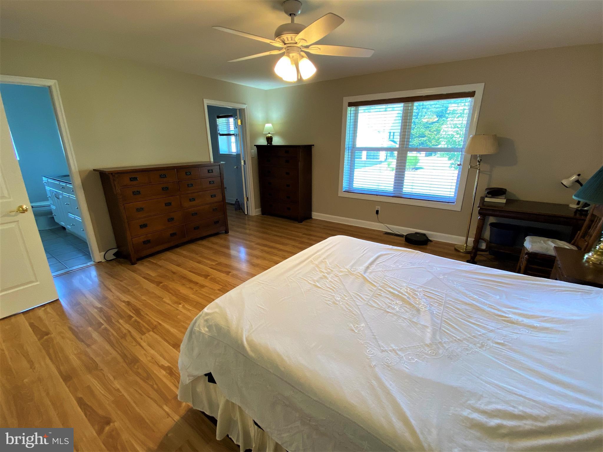 CREST VIEW ACRES - Residential