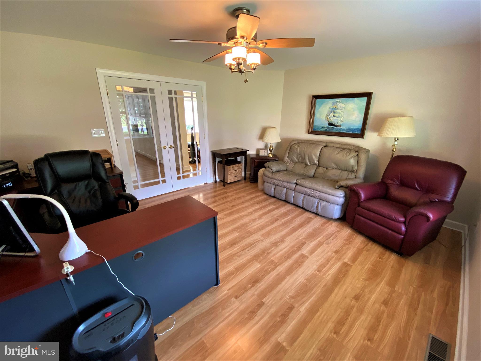 CREST VIEW ACRES - Residential