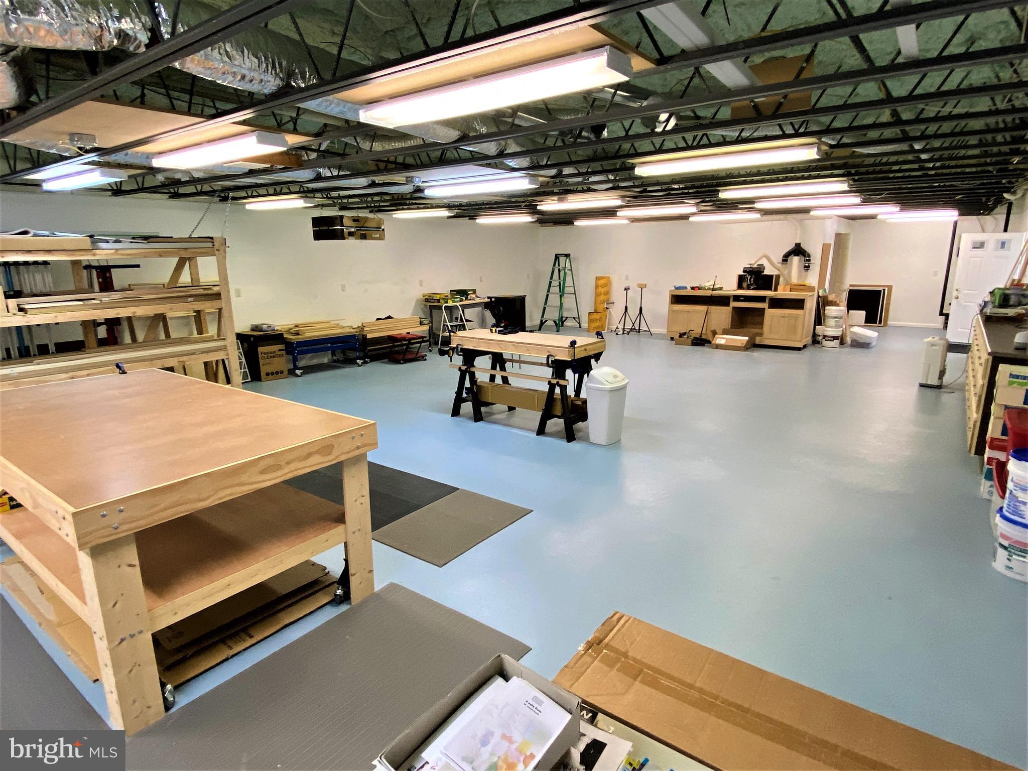 CREST VIEW ACRES - Residential