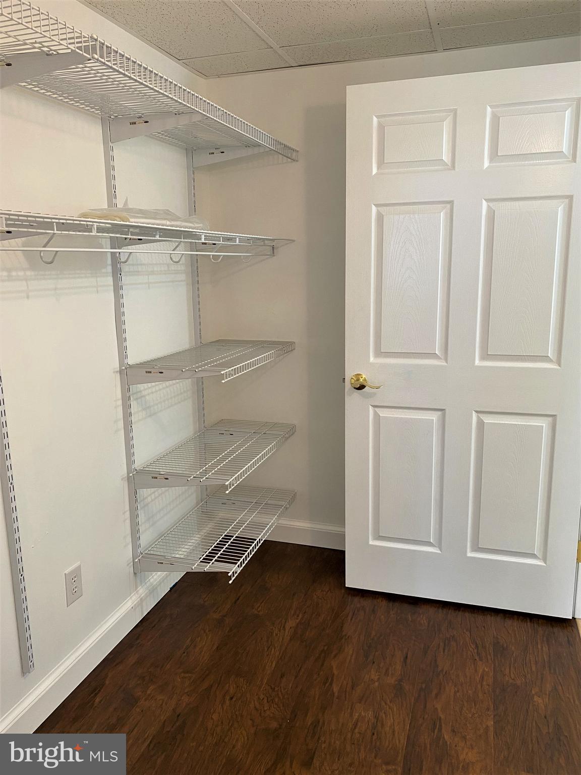 CREST VIEW ACRES - Residential