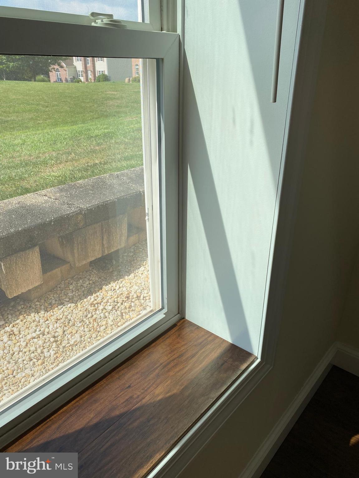 CREST VIEW ACRES - Residential