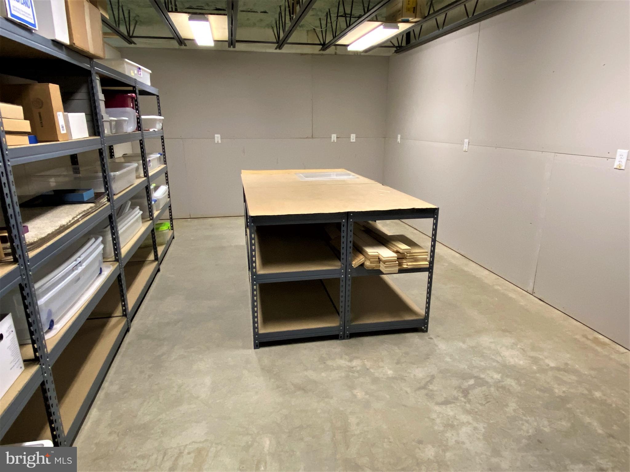 CREST VIEW ACRES - Residential