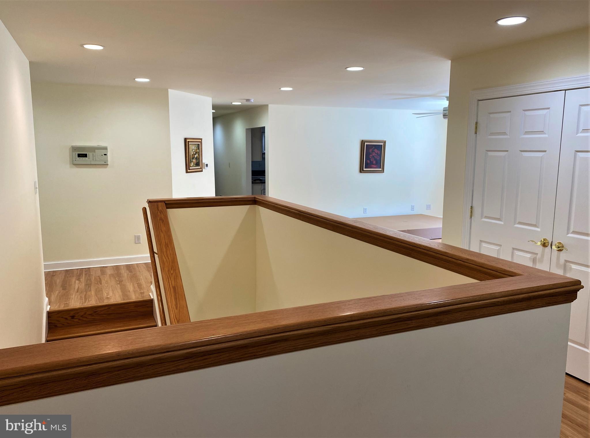 CREST VIEW ACRES - Residential