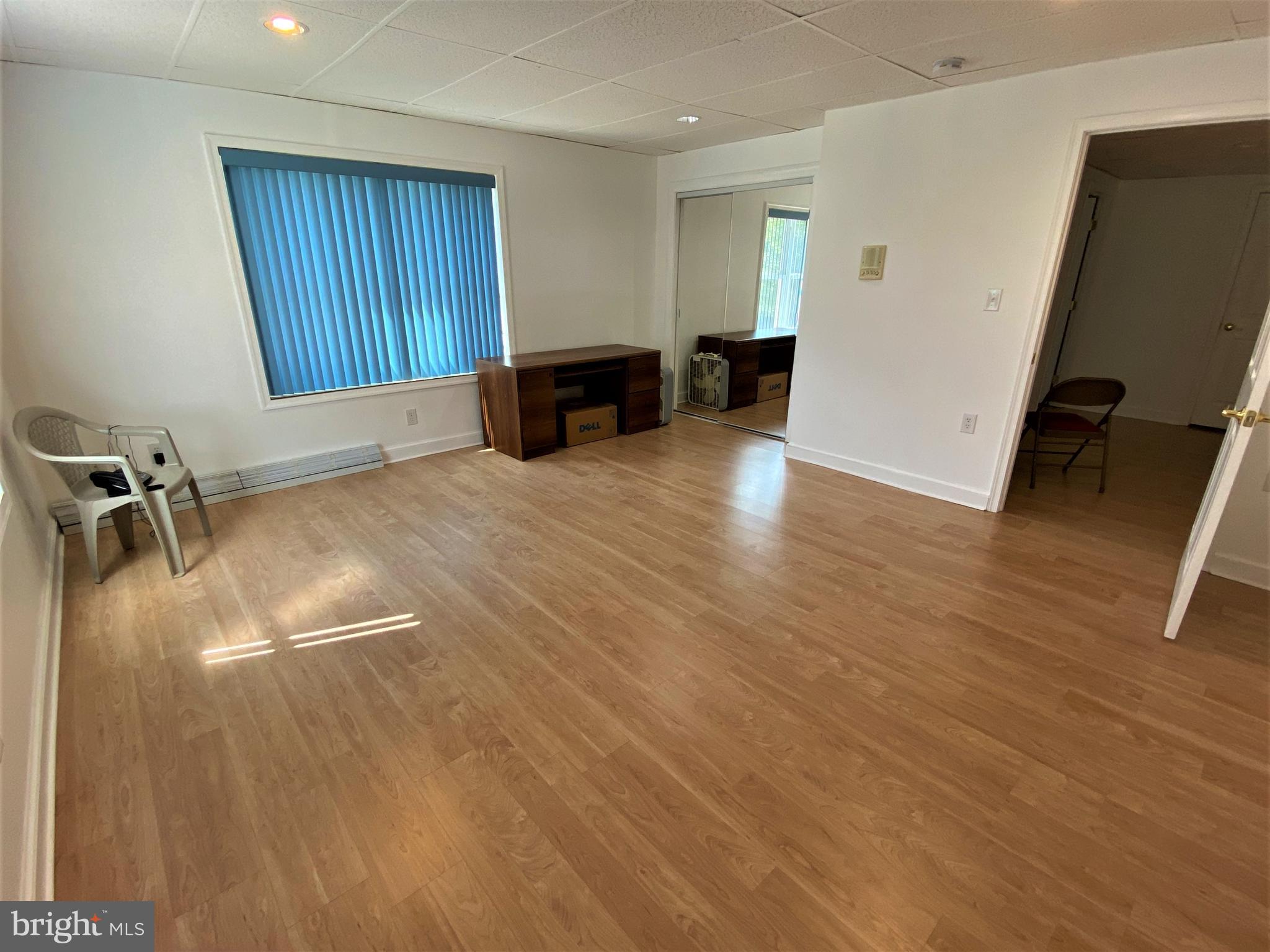 CREST VIEW ACRES - Residential