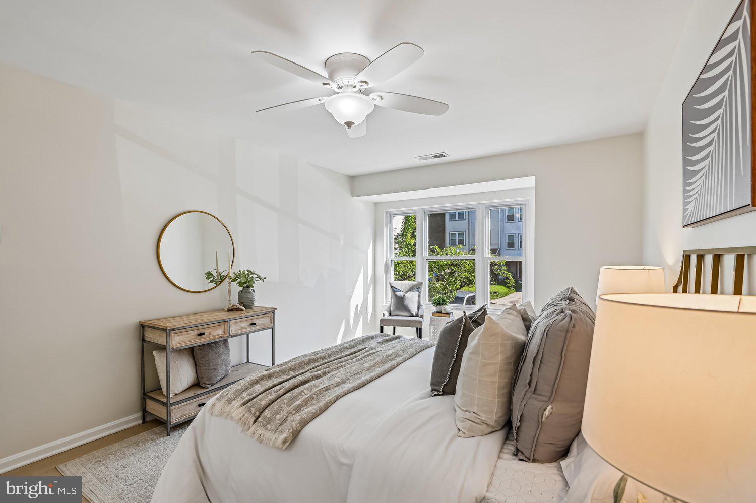 RIVERCHASE CONDOS - Residential