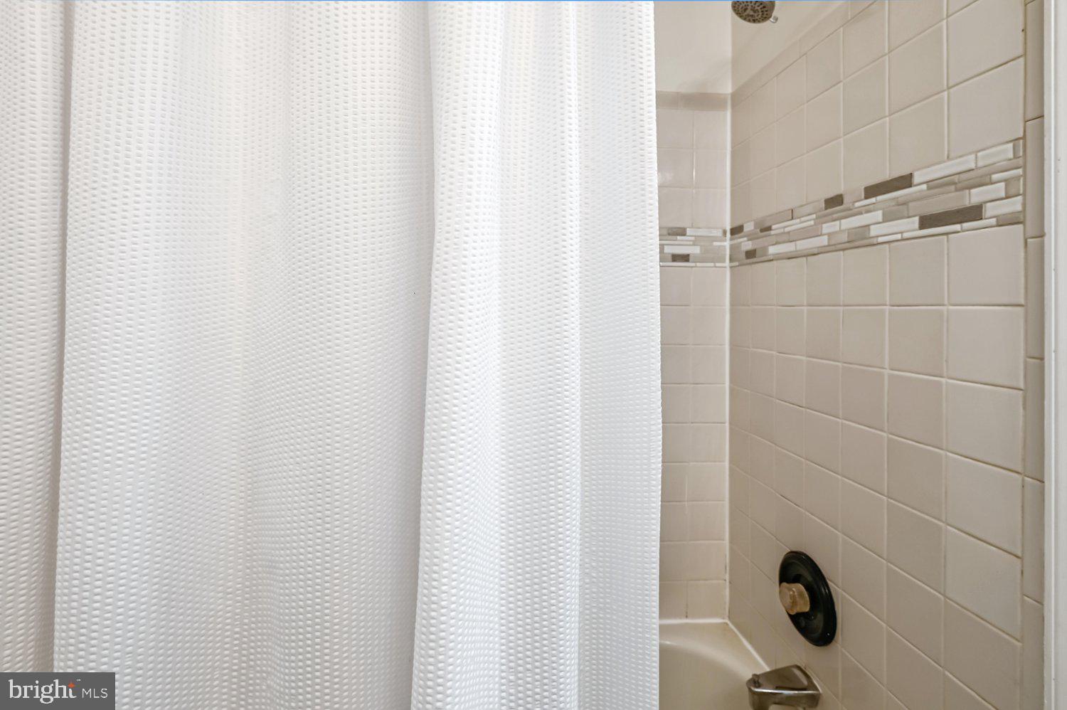 RIVERCHASE CONDOS - Residential