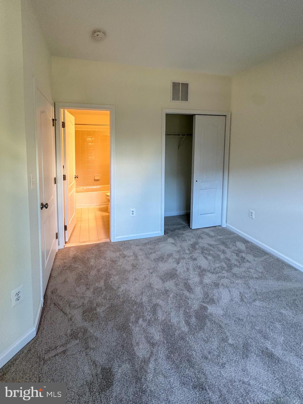 LOUDOUN VALLEY ESTATES 2 - Residential