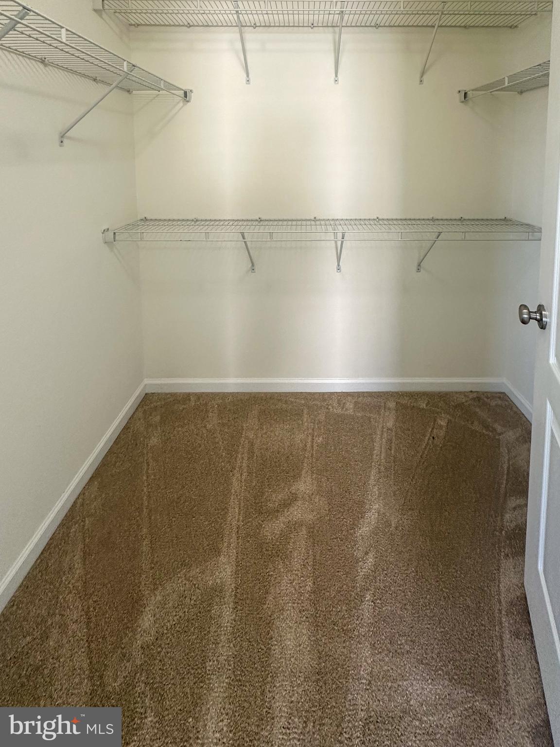 LOUDOUN VALLEY ESTATES 2 - Residential