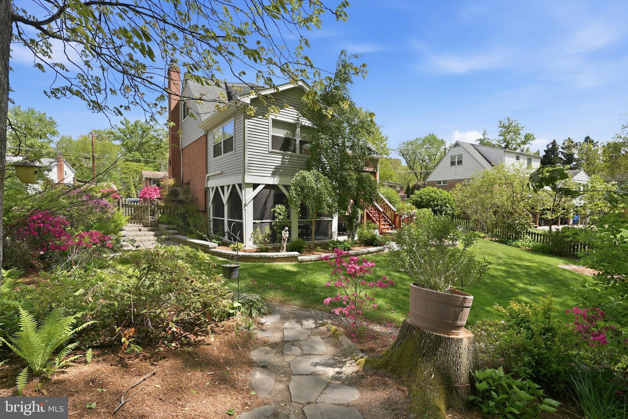 WEST SPRINGFIELD VILLAGE - Residential