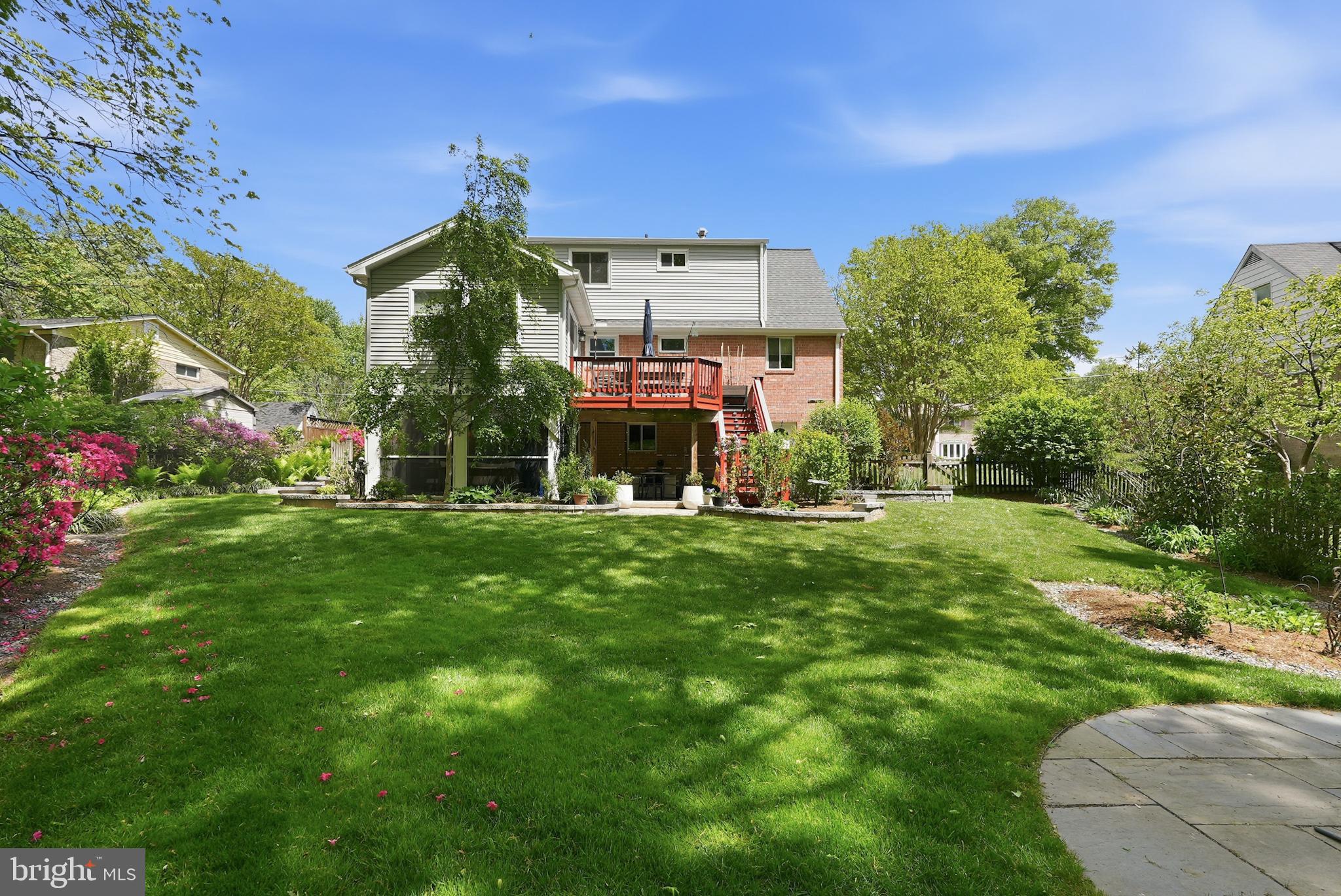 WEST SPRINGFIELD VILLAGE - Residential