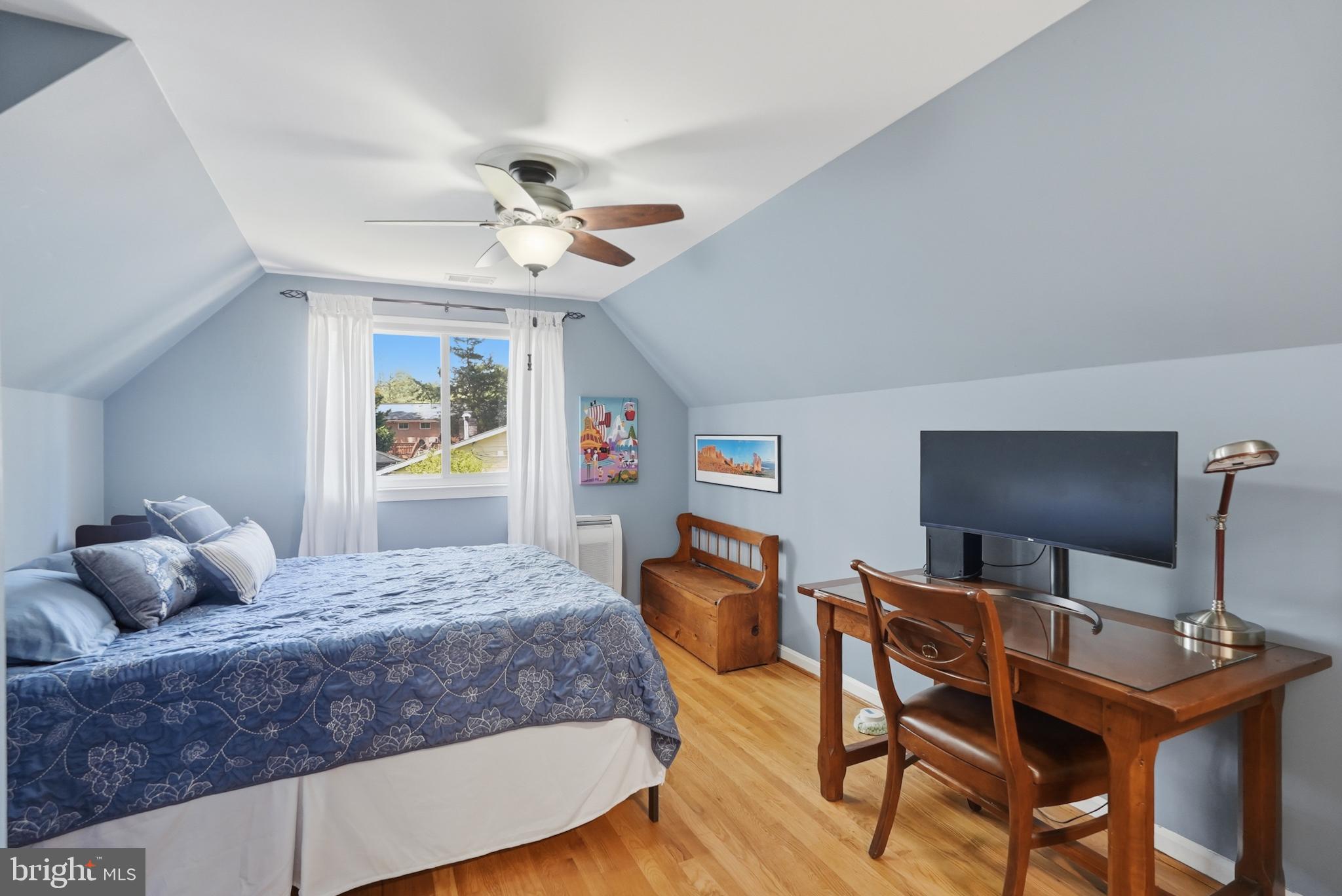 WEST SPRINGFIELD VILLAGE - Residential