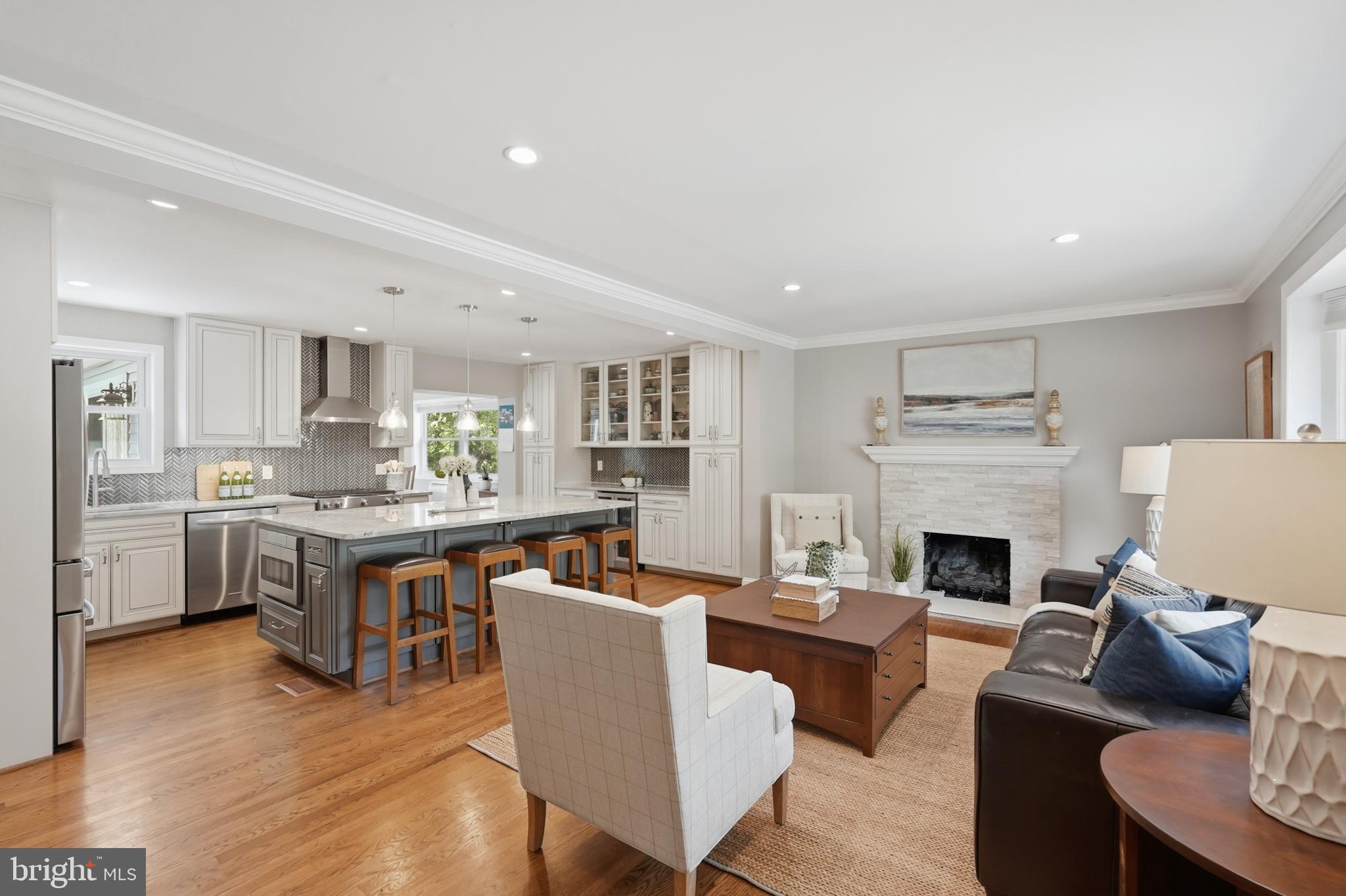 WEST SPRINGFIELD VILLAGE - Residential