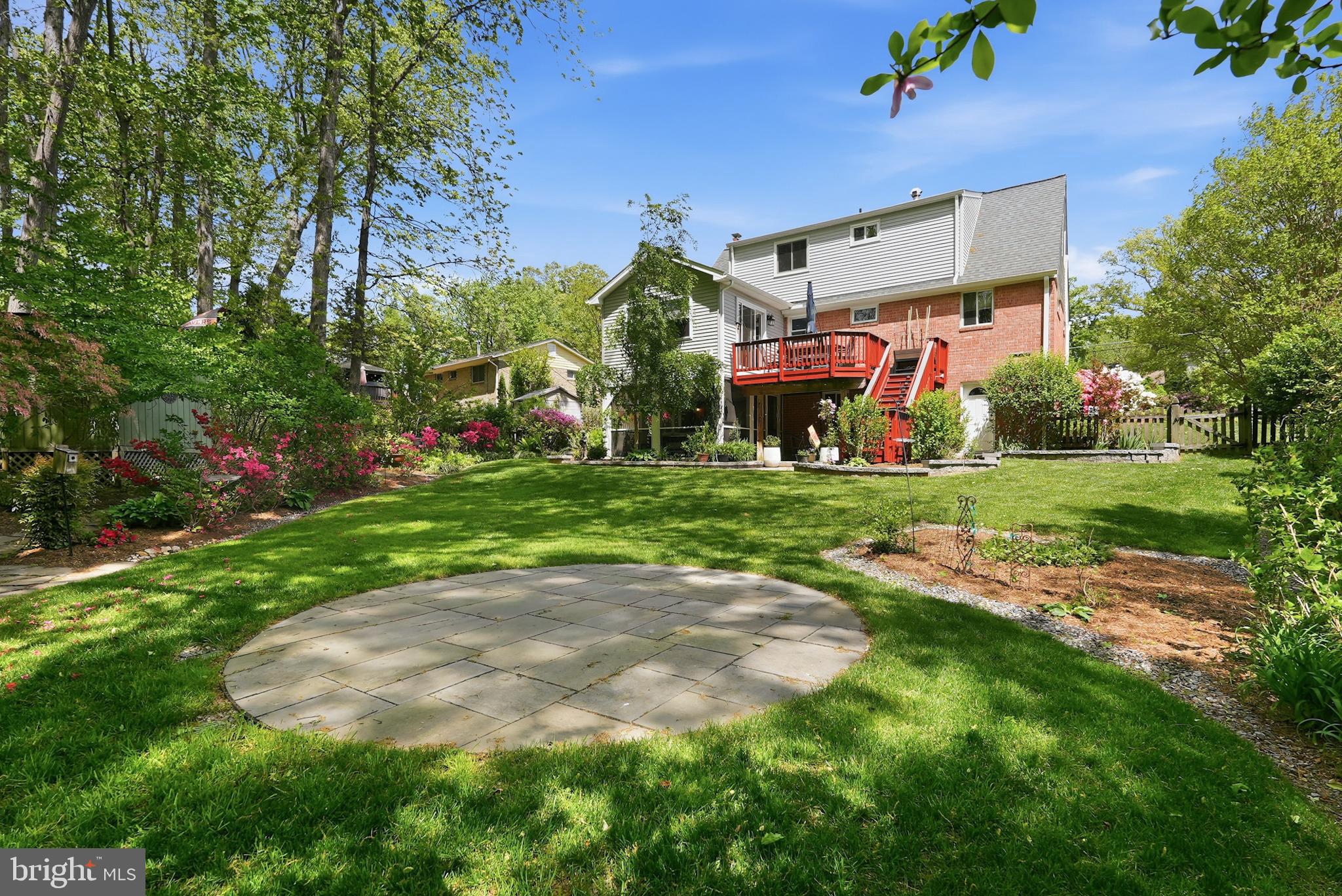 WEST SPRINGFIELD VILLAGE - Residential