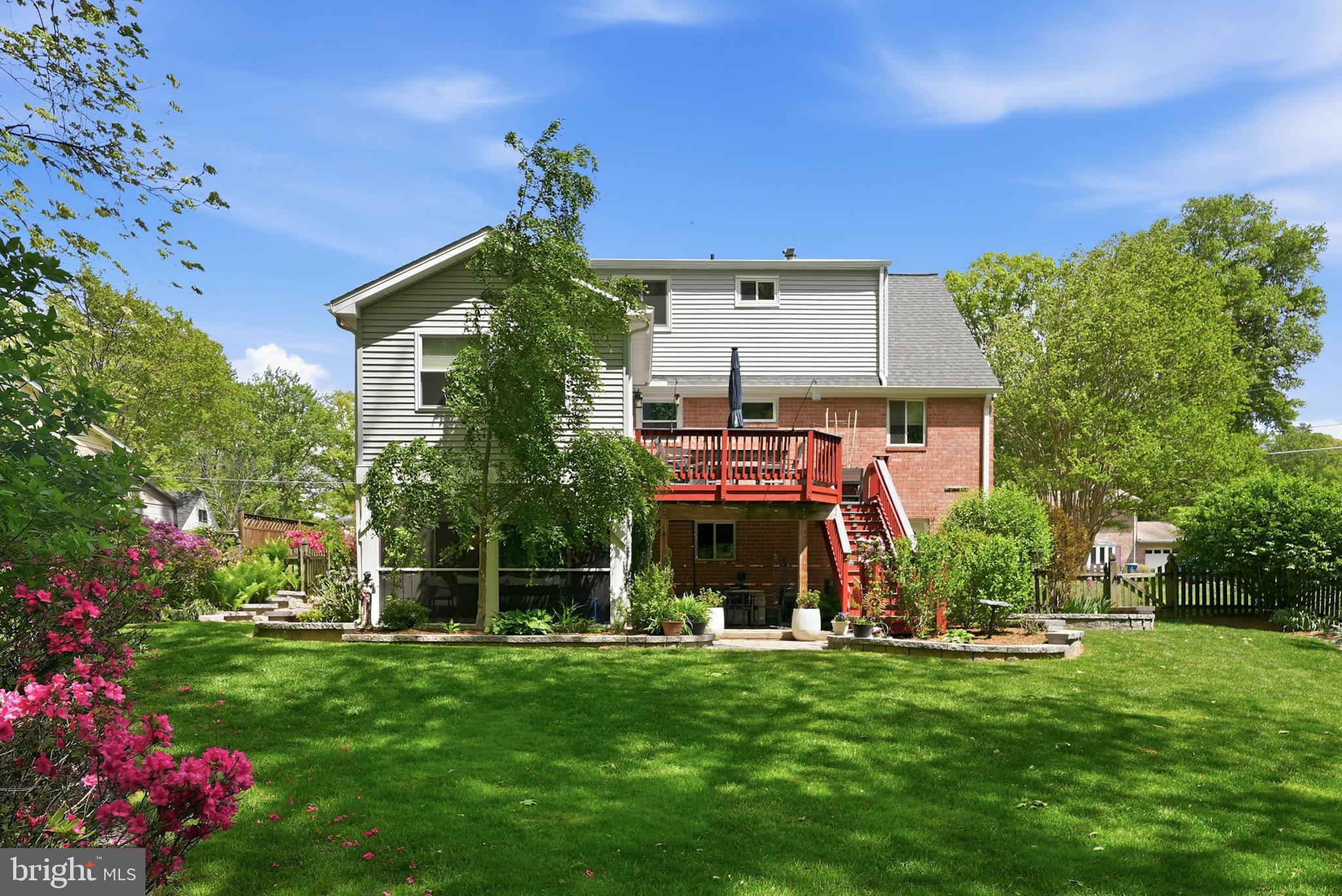 WEST SPRINGFIELD VILLAGE - Residential