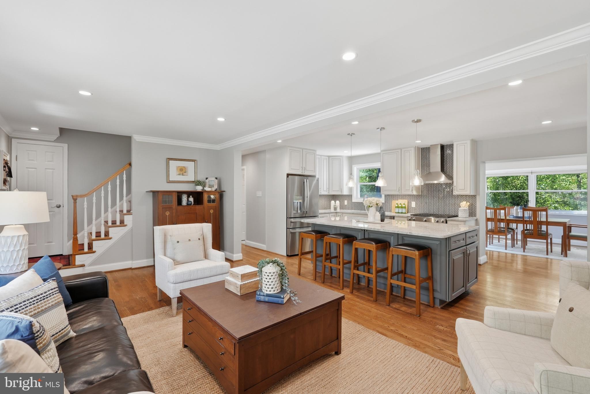 WEST SPRINGFIELD VILLAGE - Residential