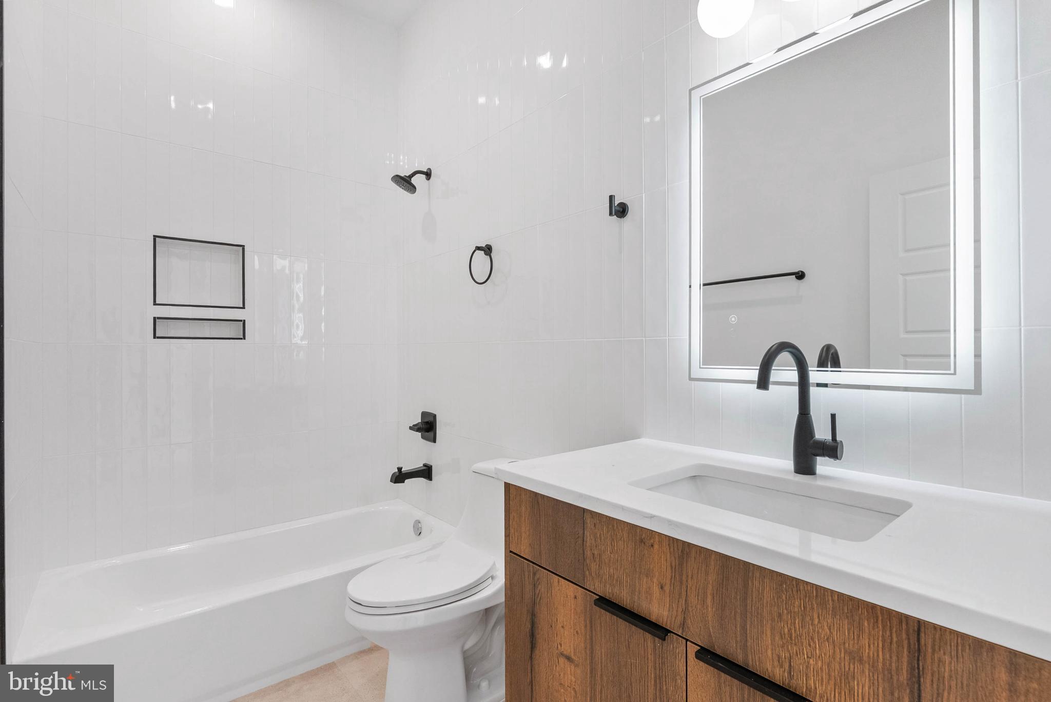 OLDE KENSINGTON - Residential