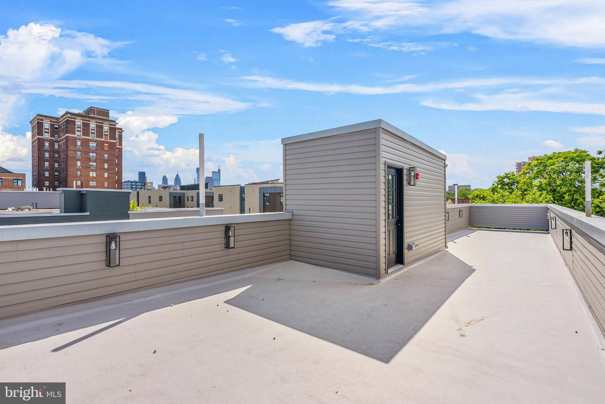 OLDE KENSINGTON - Residential