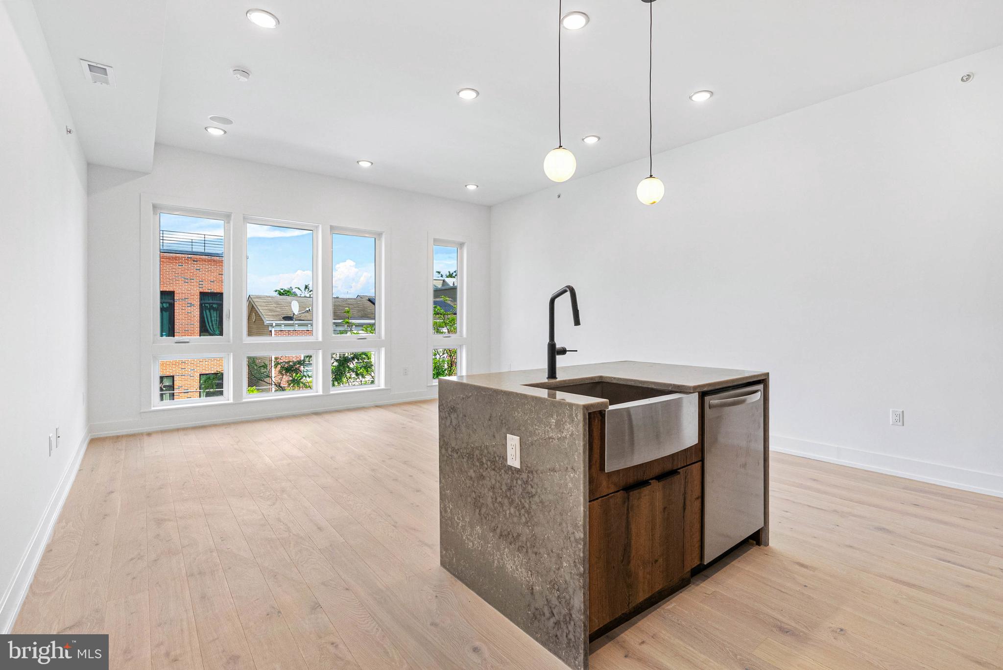 OLDE KENSINGTON - Residential