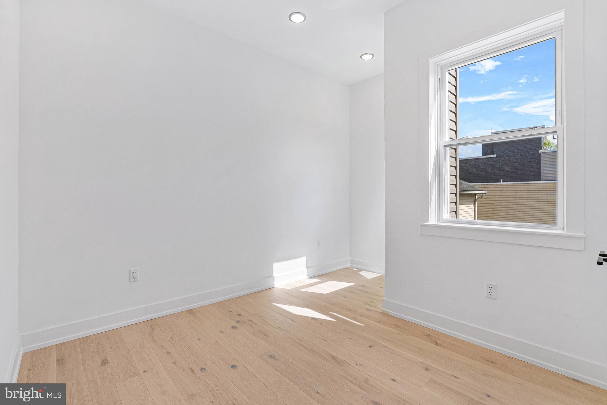 OLDE KENSINGTON - Residential