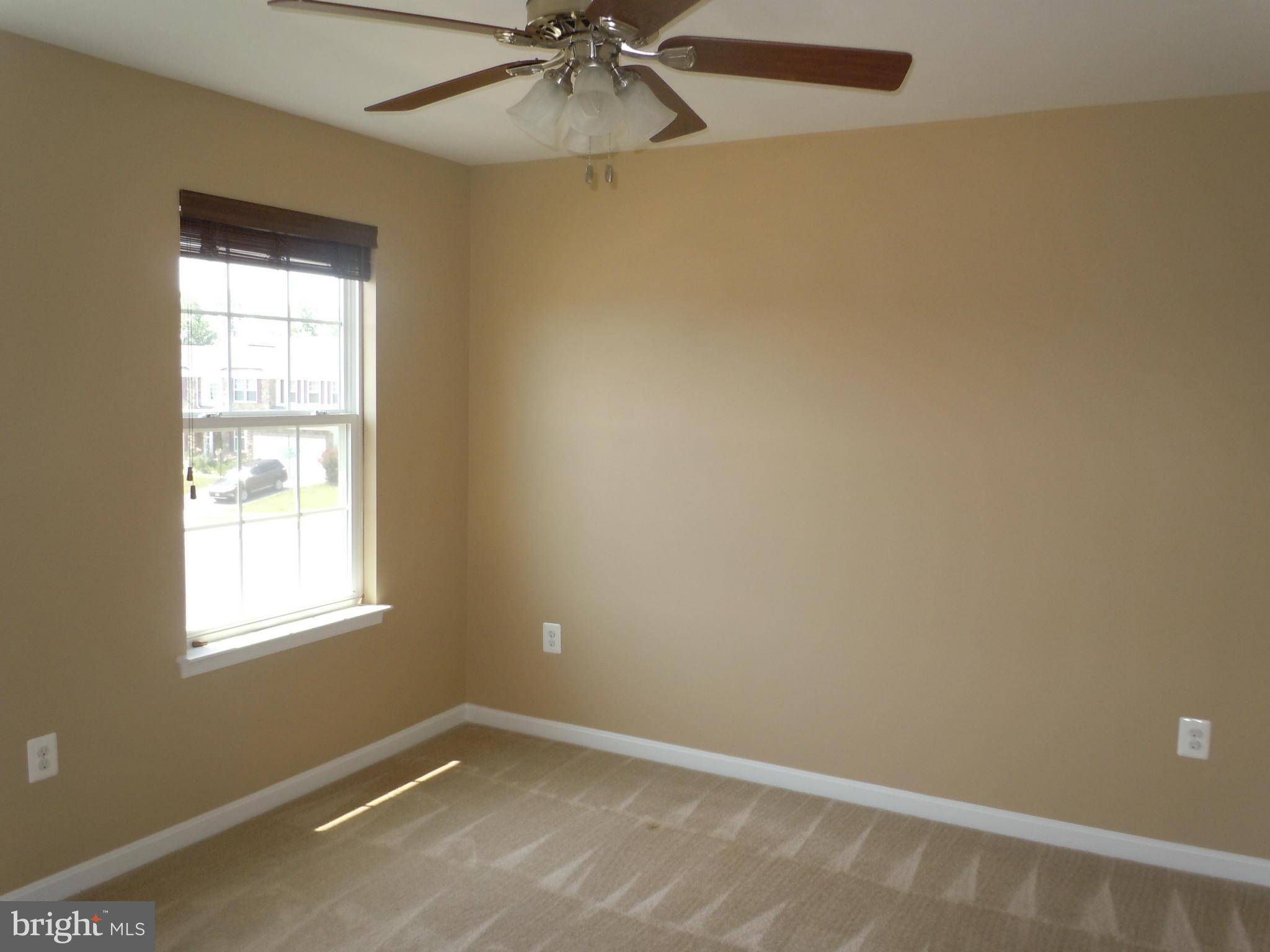 EAGLES POINTE - Residential