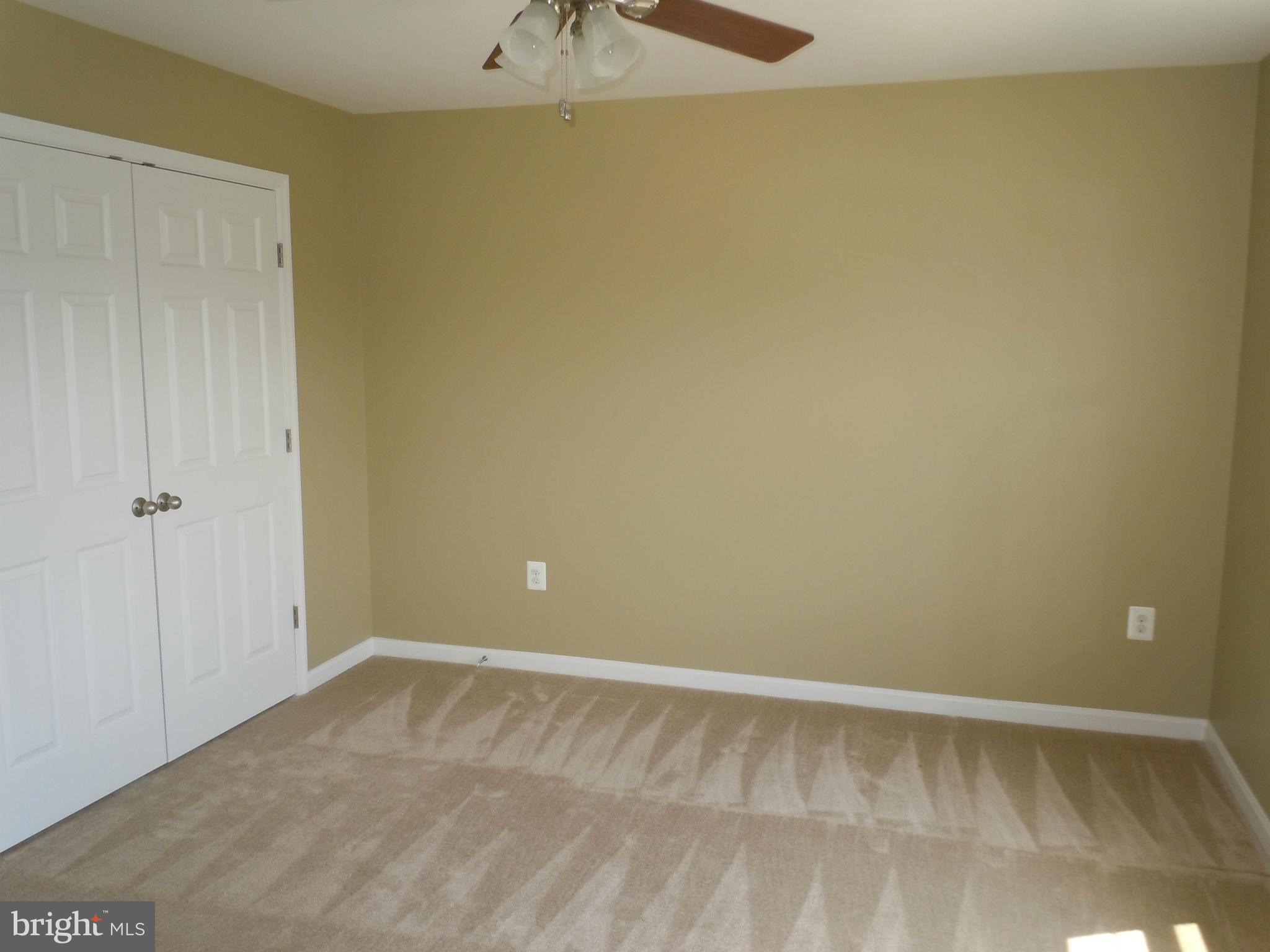 EAGLES POINTE - Residential