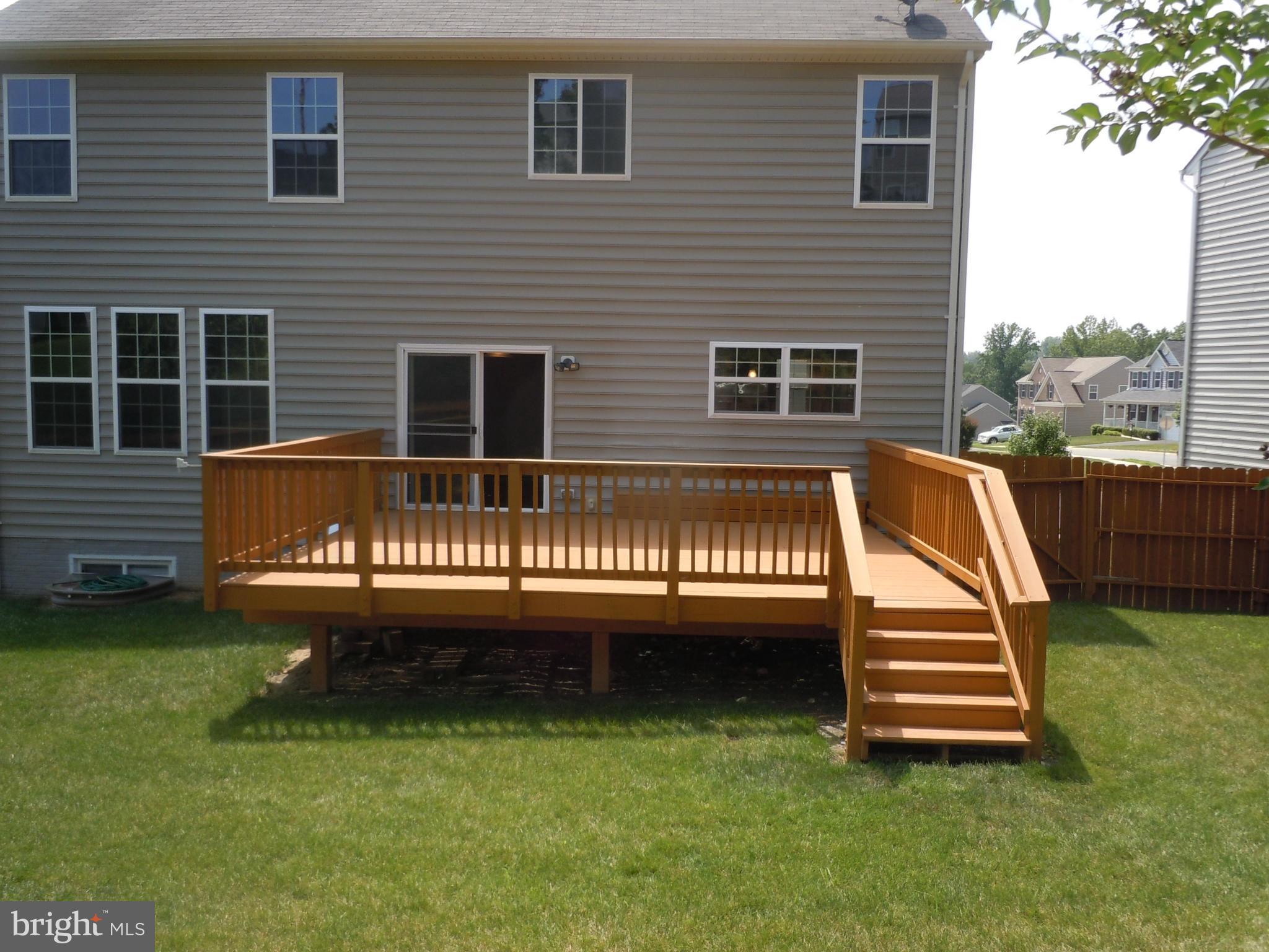 EAGLES POINTE - Residential