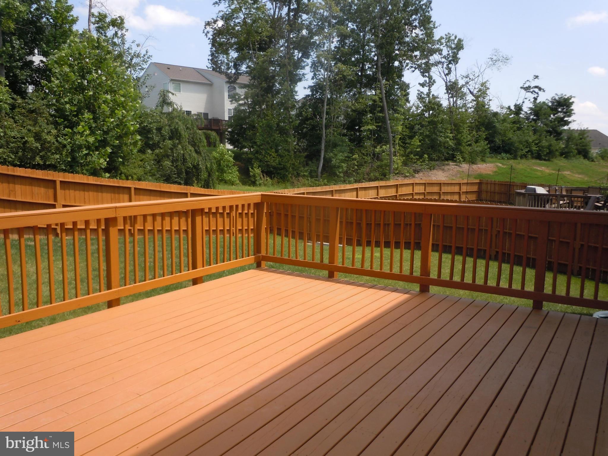 EAGLES POINTE - Residential