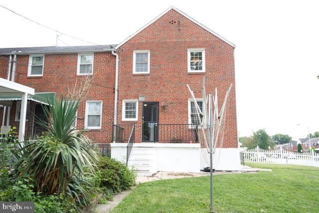 5700 MAPLEHILL ROAD
