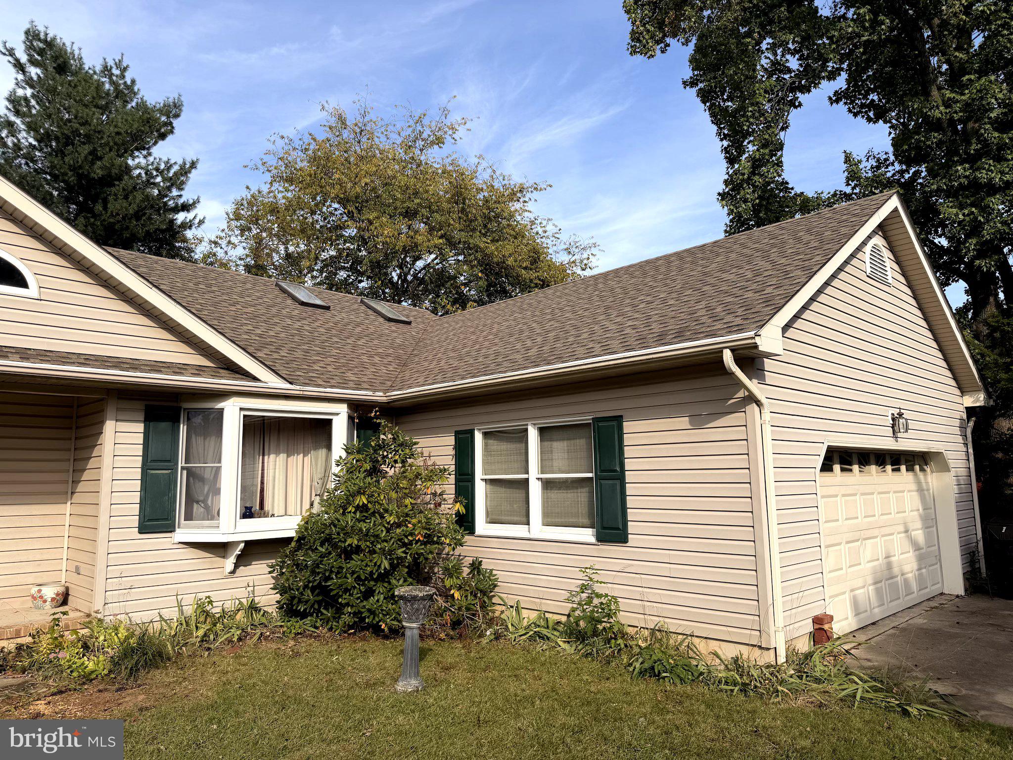 252 GREENVIEW DRIVE