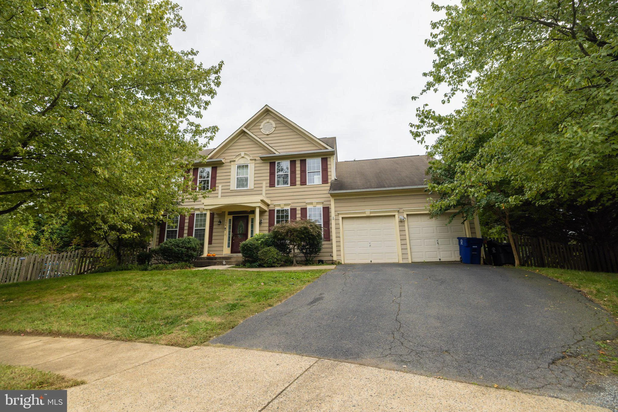 308 Whitehorse Court SW