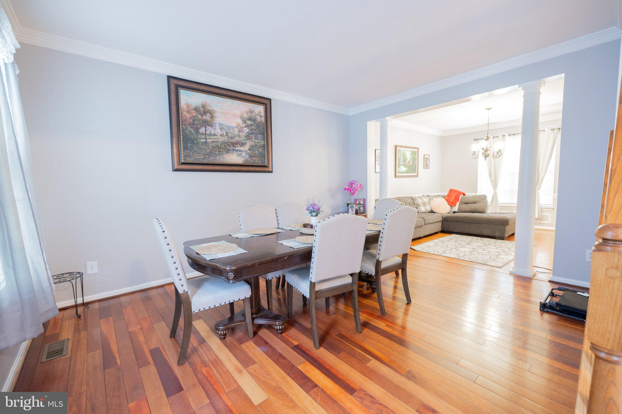308 WHITEHORSE COURT SW