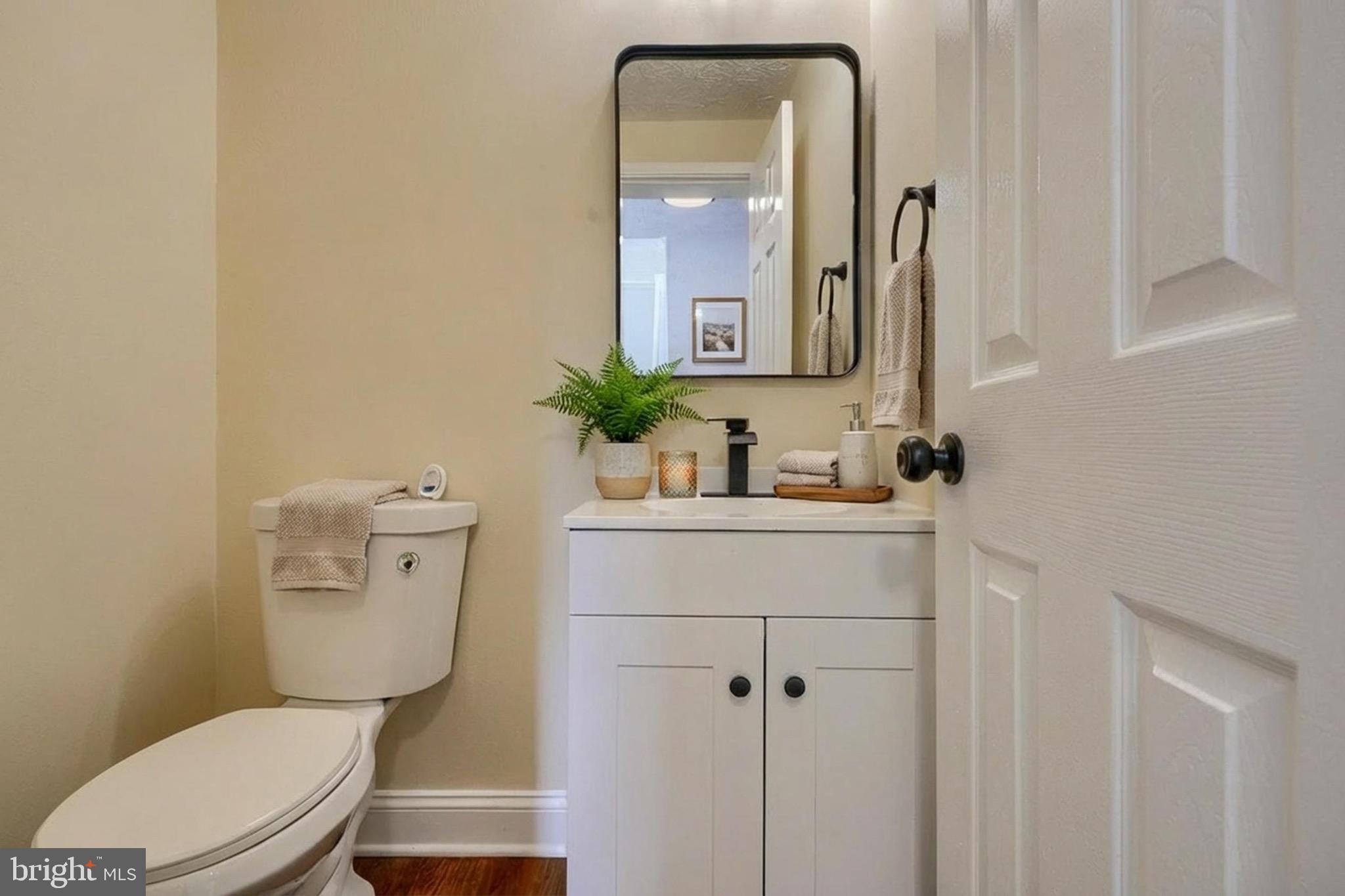 CARROLLWOOD MANOR - Residential