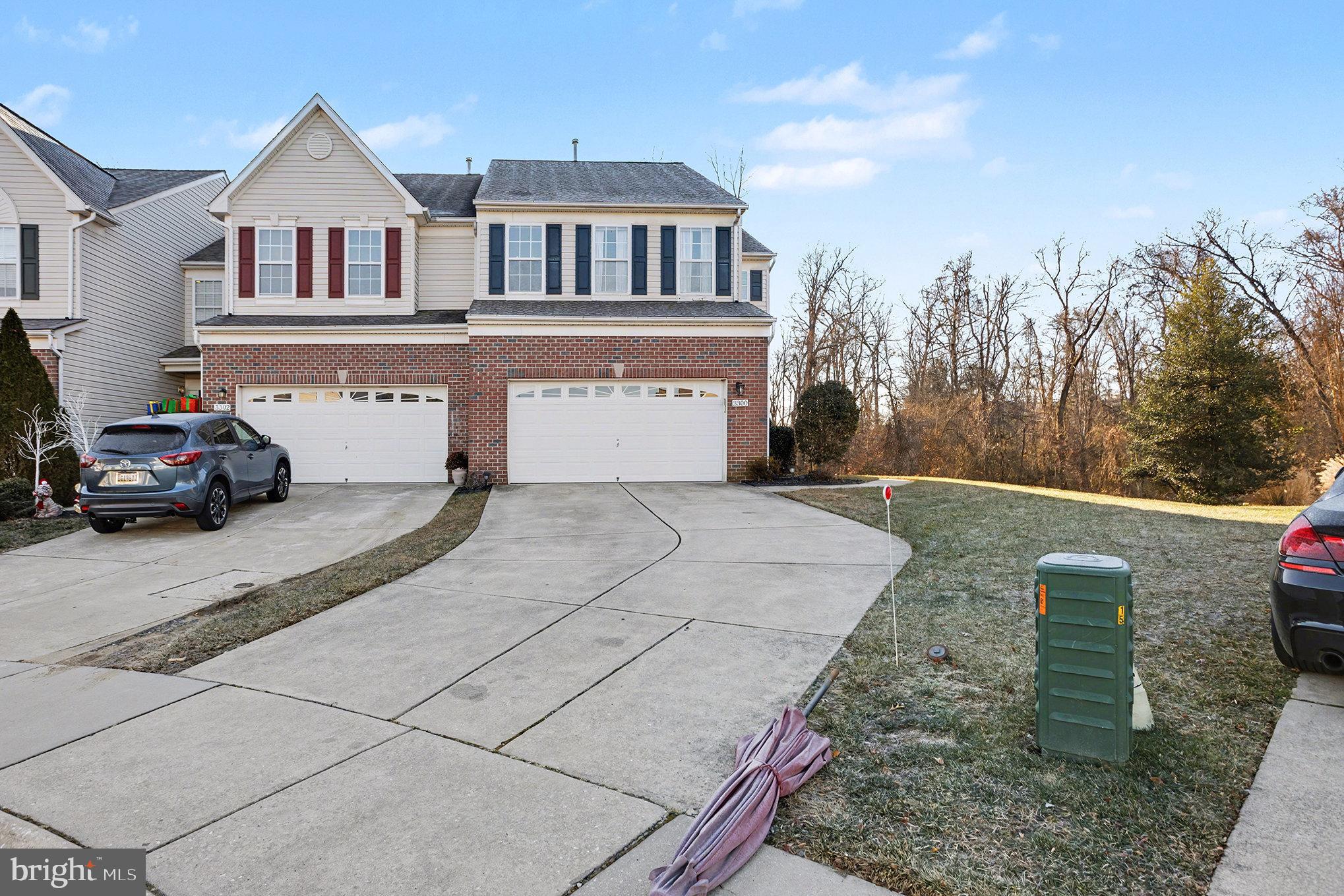 LOU MAR ESTATES - Residential