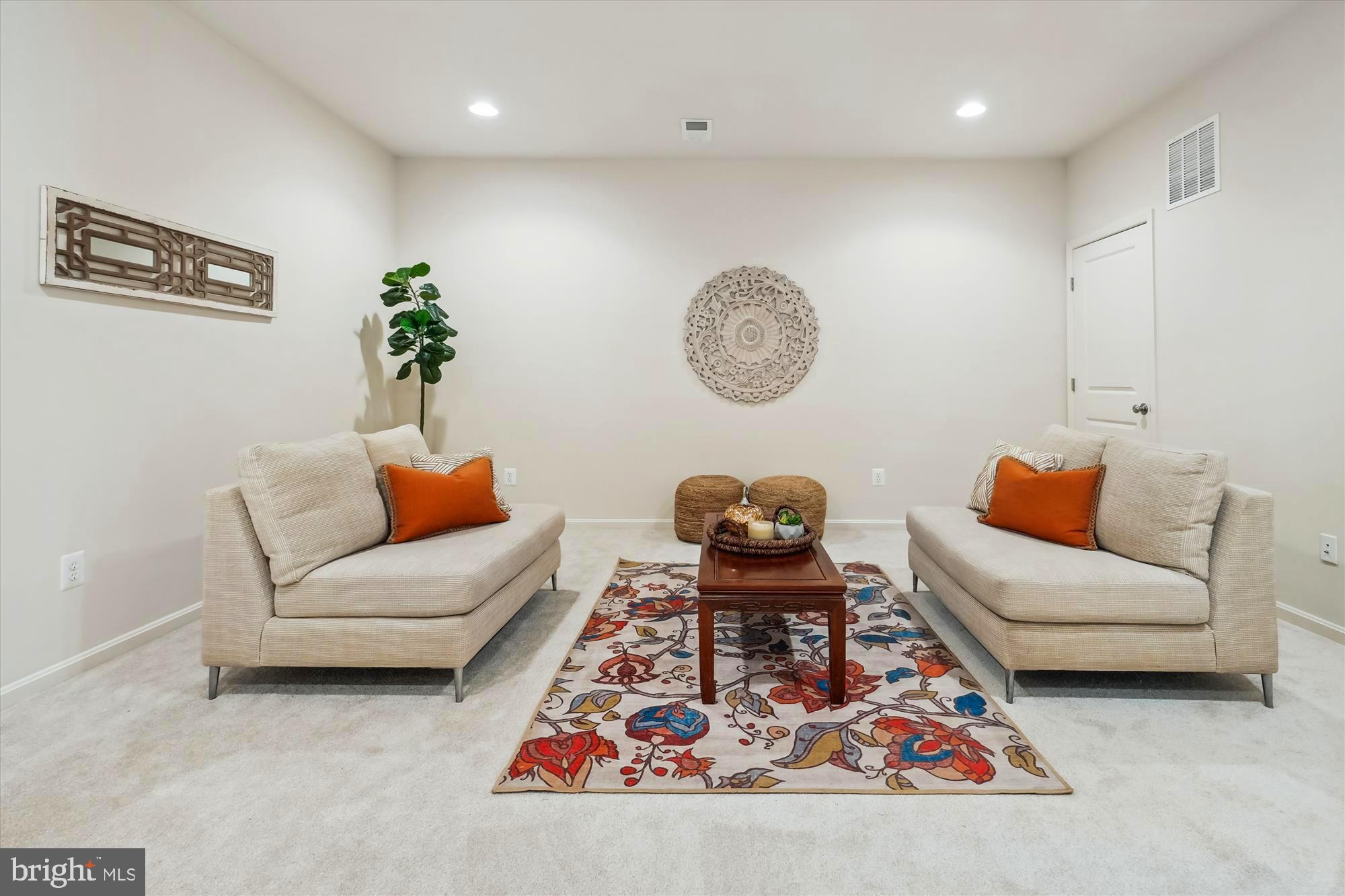 BRAMBLETON TOWN CENTER - Residential