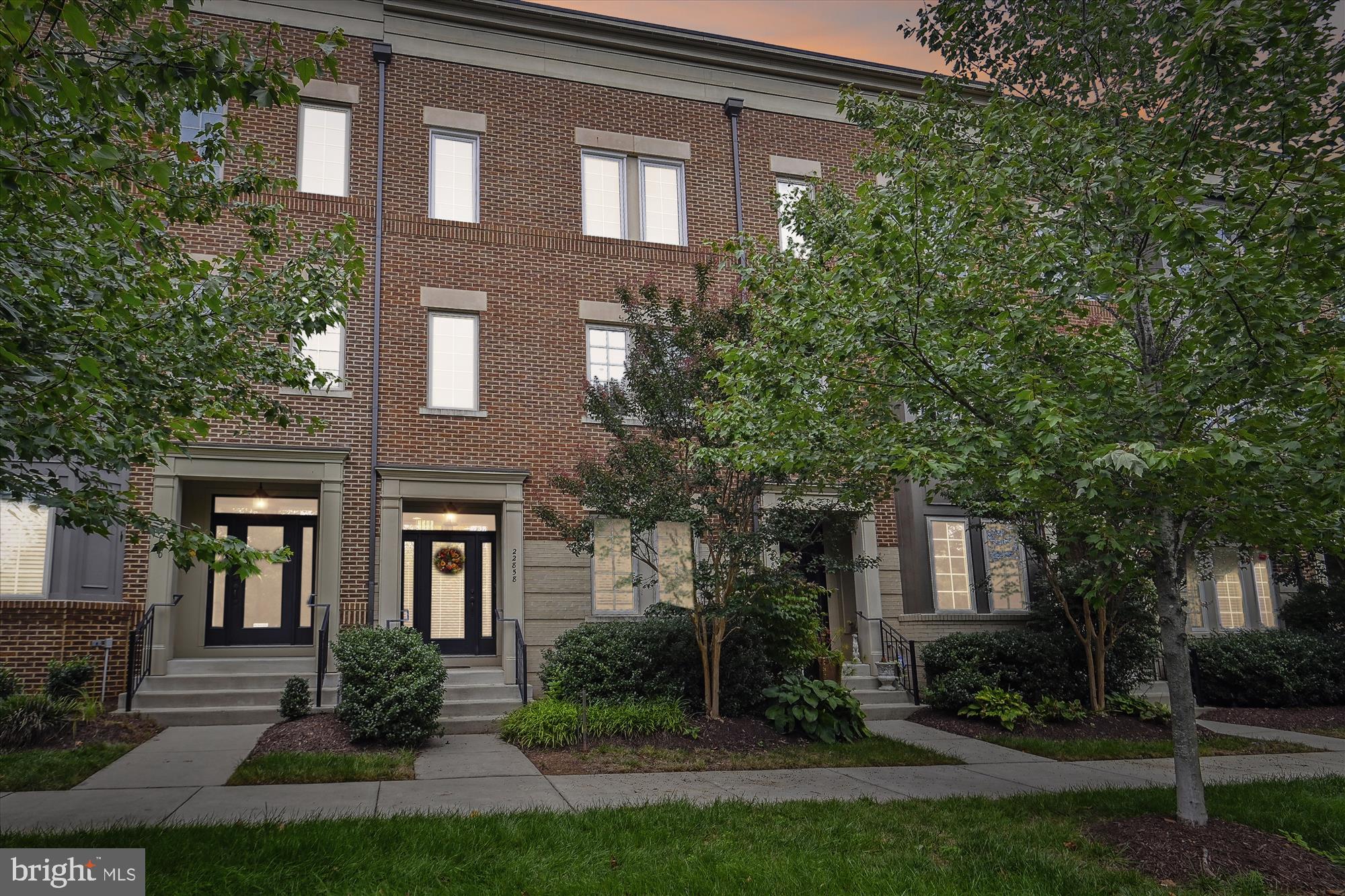 BRAMBLETON TOWN CENTER - Residential