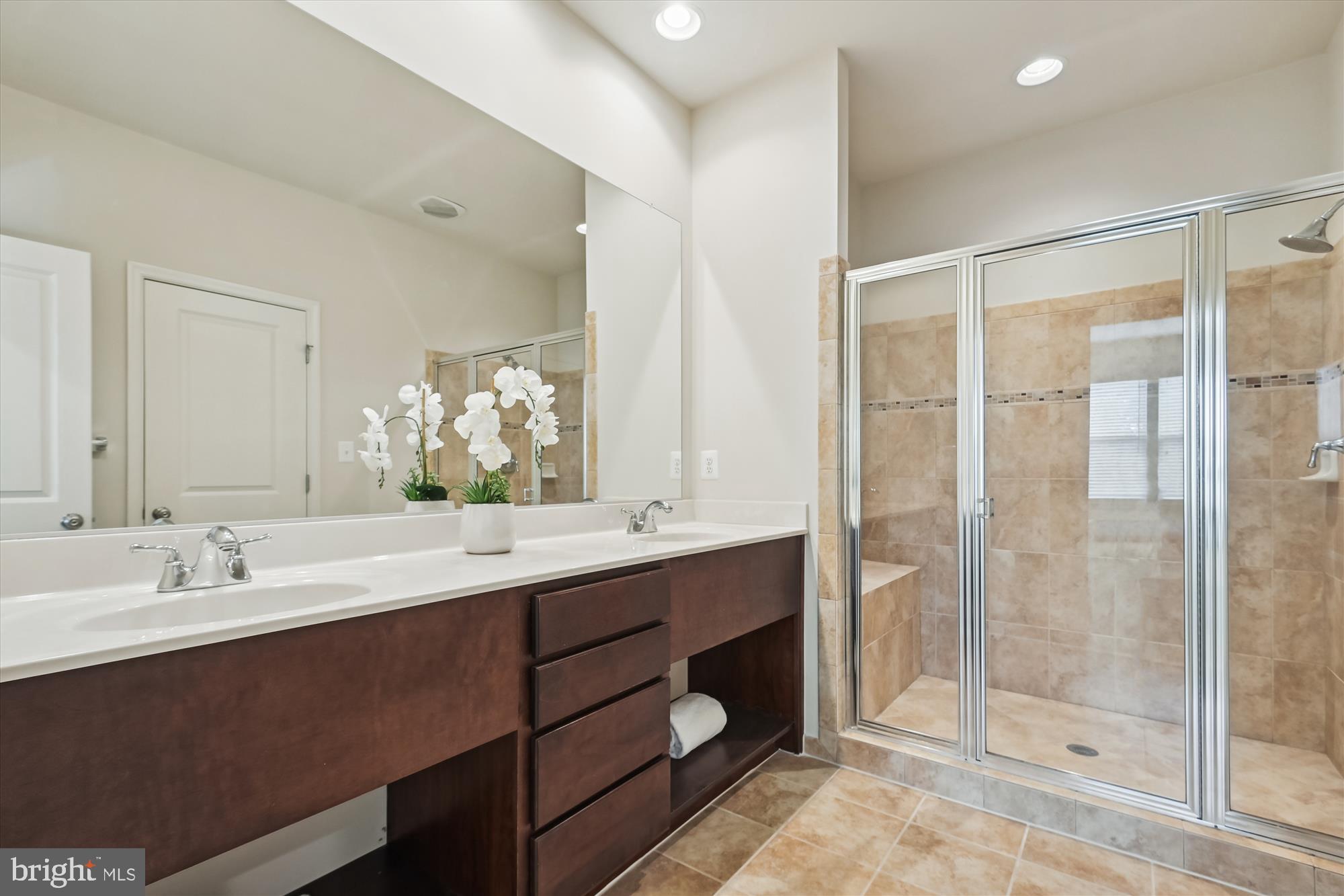 BRAMBLETON TOWN CENTER - Residential