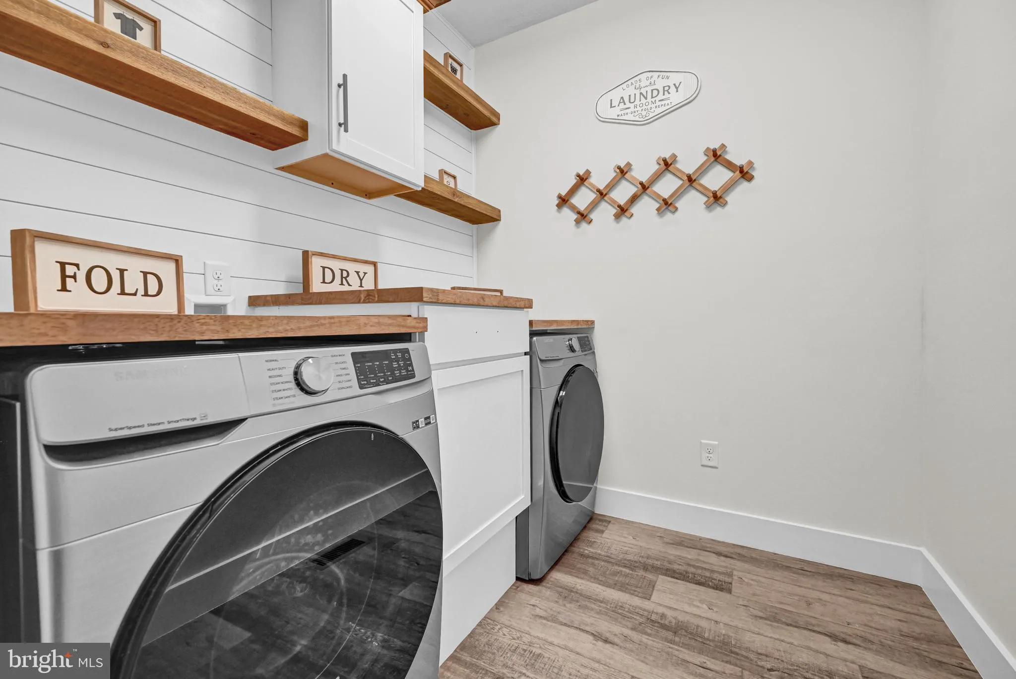 Hanover, Pennsylvania 17331, United States, 4 Bedrooms Bedrooms, ,3 BathroomsBathrooms,Residential,Active,72176