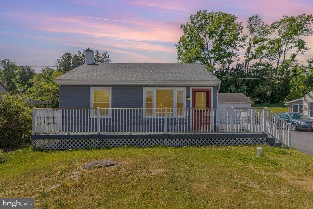 Photo of 4528 MARIETTA AVE, COLUMBIA, PA 17512 (MLS # PALA2036154)