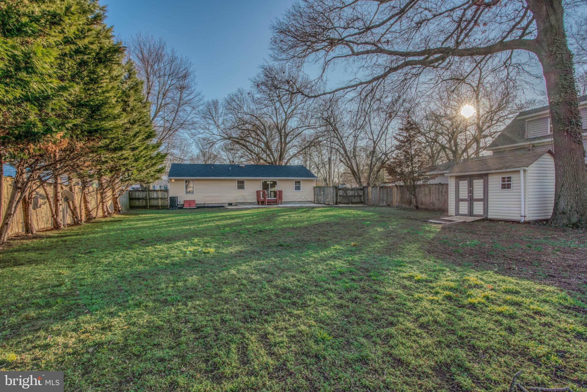 MANHATTAN BEACH - Residential Lease