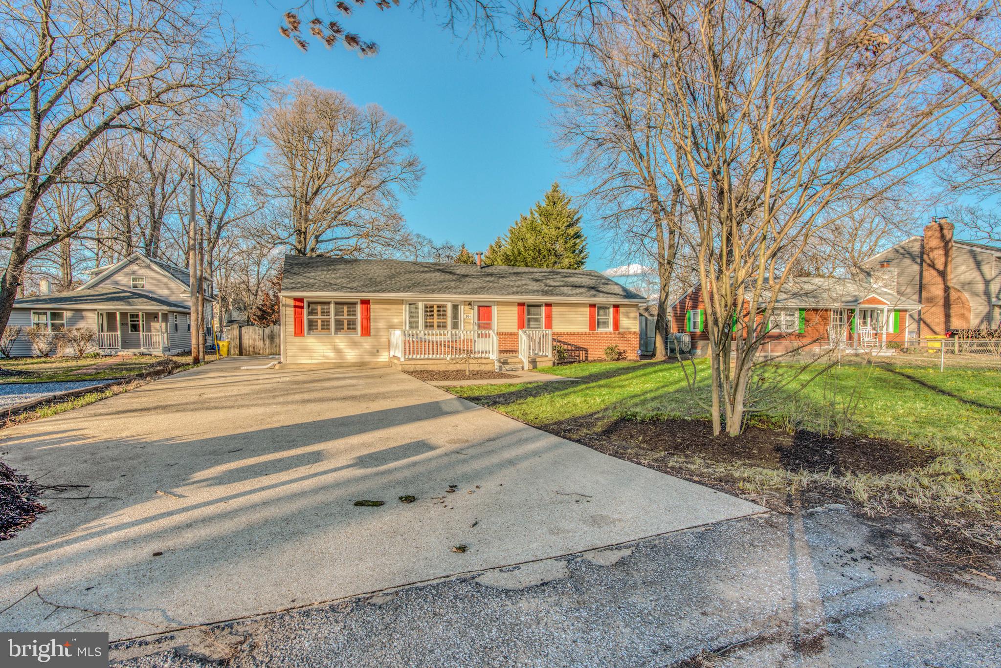 MANHATTAN BEACH - Residential Lease