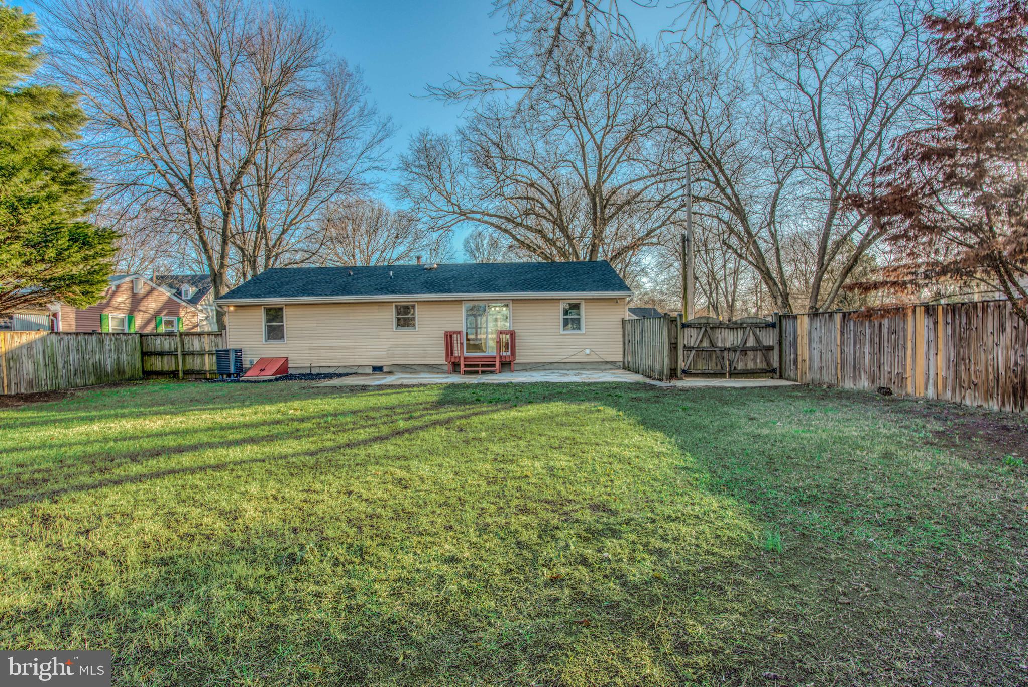 MANHATTAN BEACH - Residential Lease