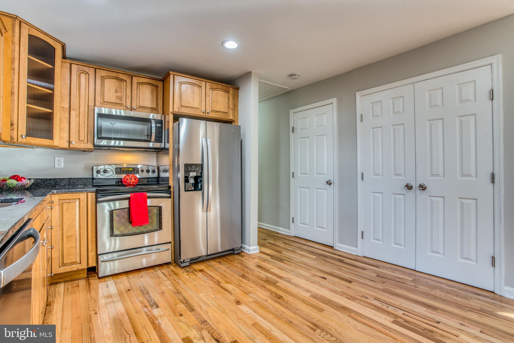 MANHATTAN BEACH - Residential Lease