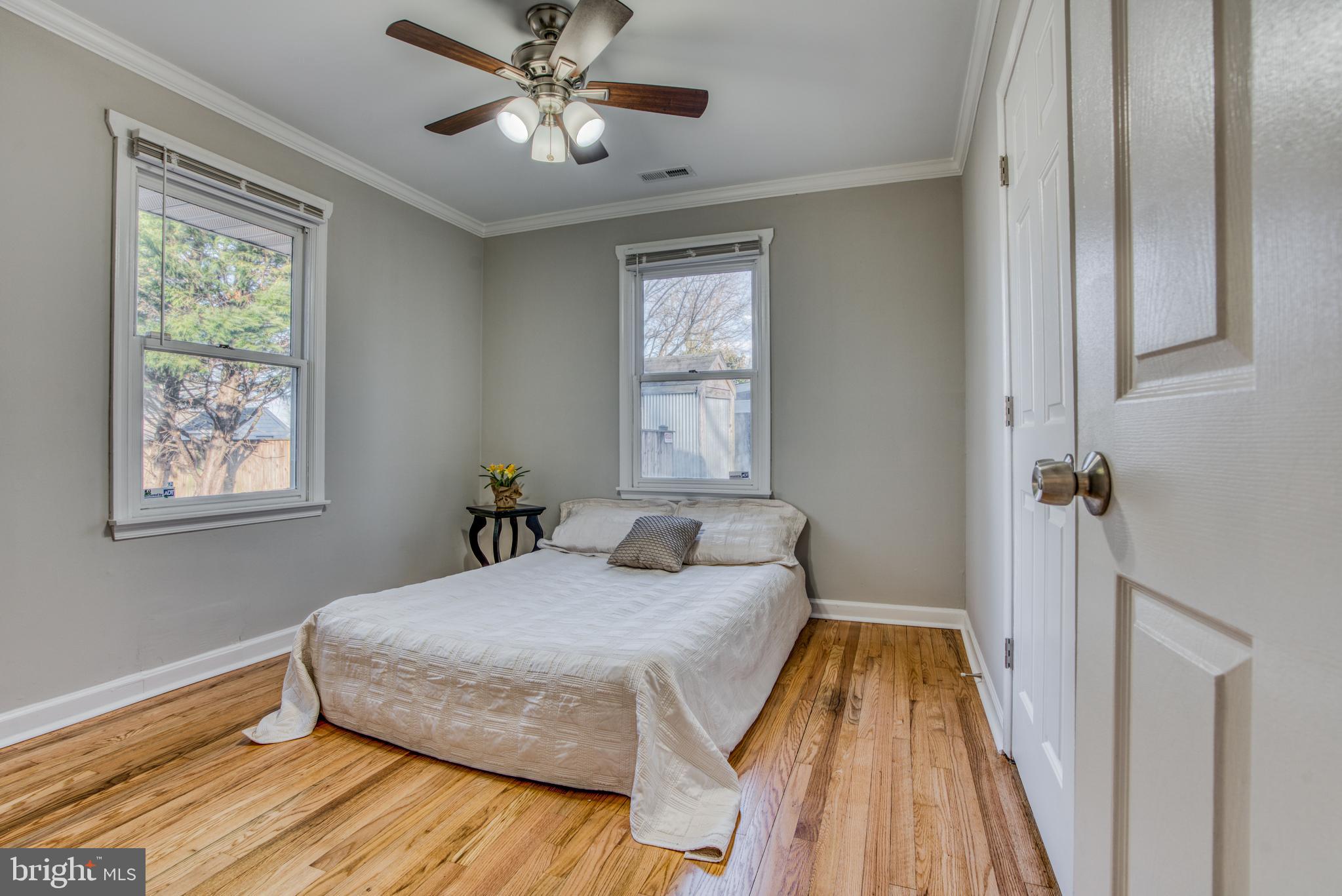 MANHATTAN BEACH - Residential Lease